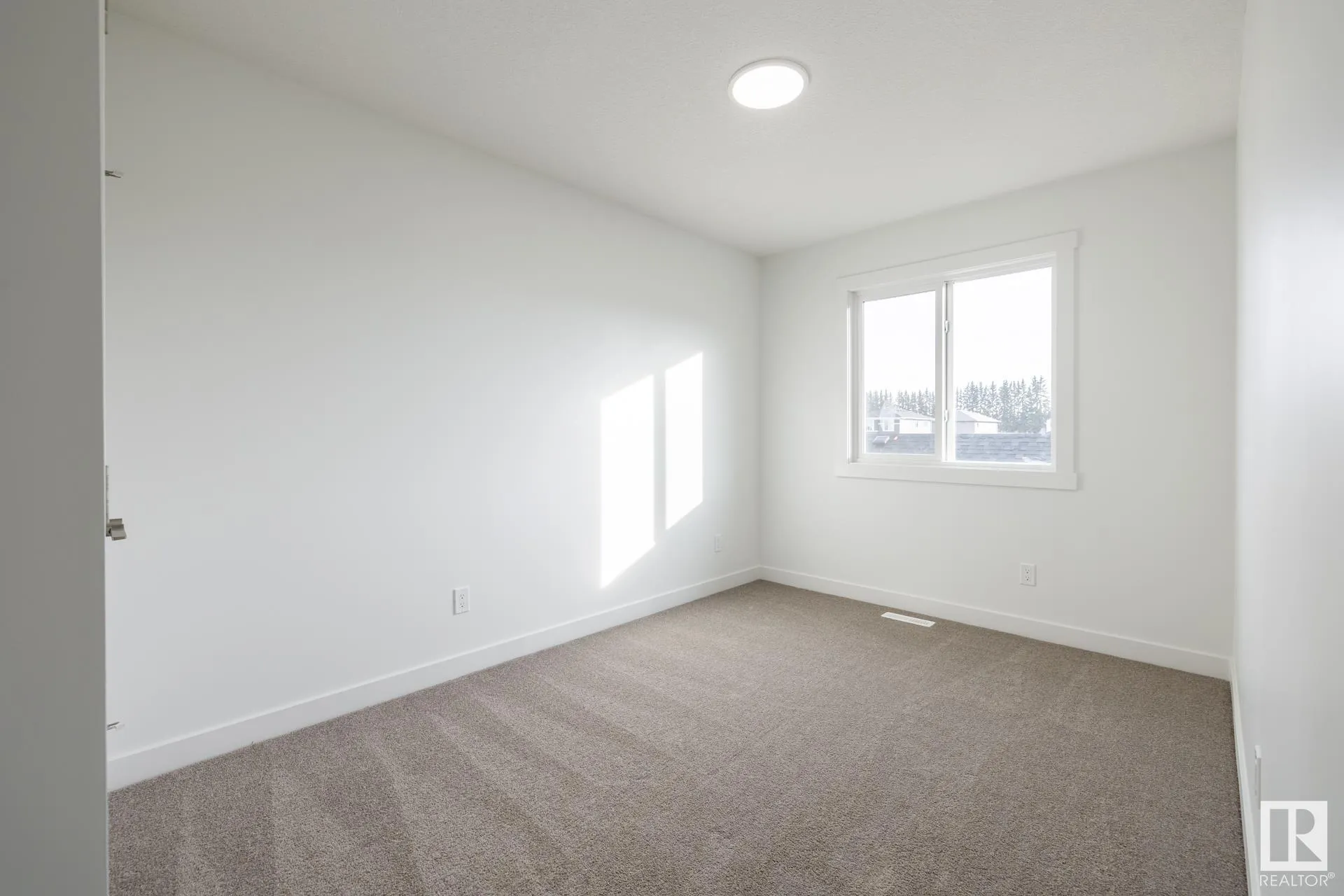 214 Salisbury Way