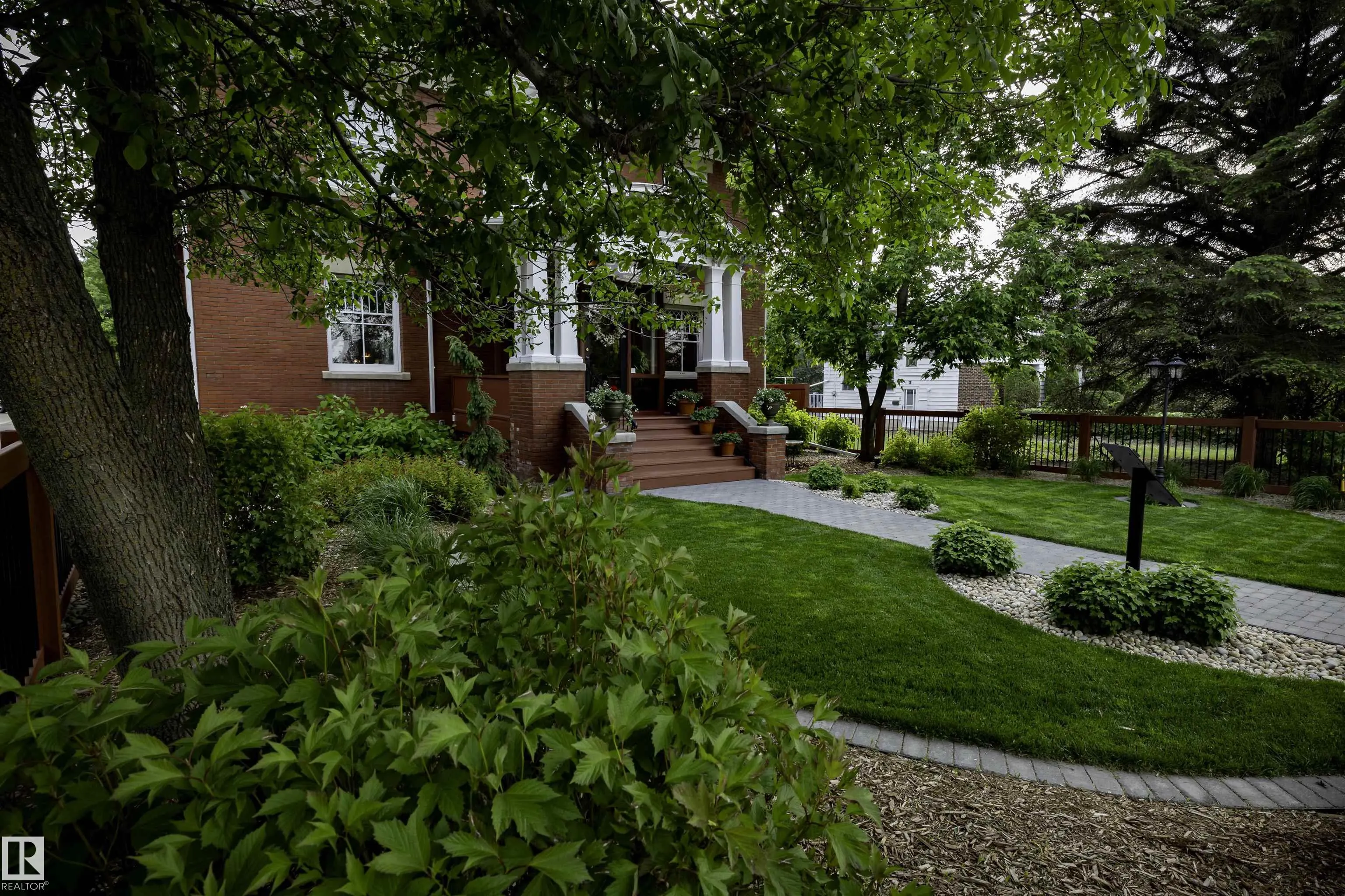 10417 SASKATCHEWAN Drive