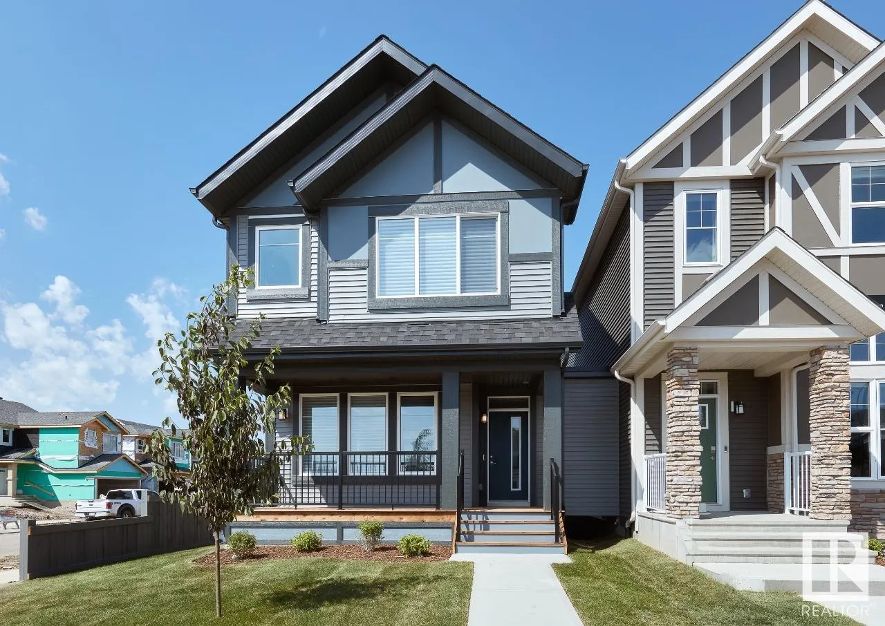 24 NETTLE Crescent