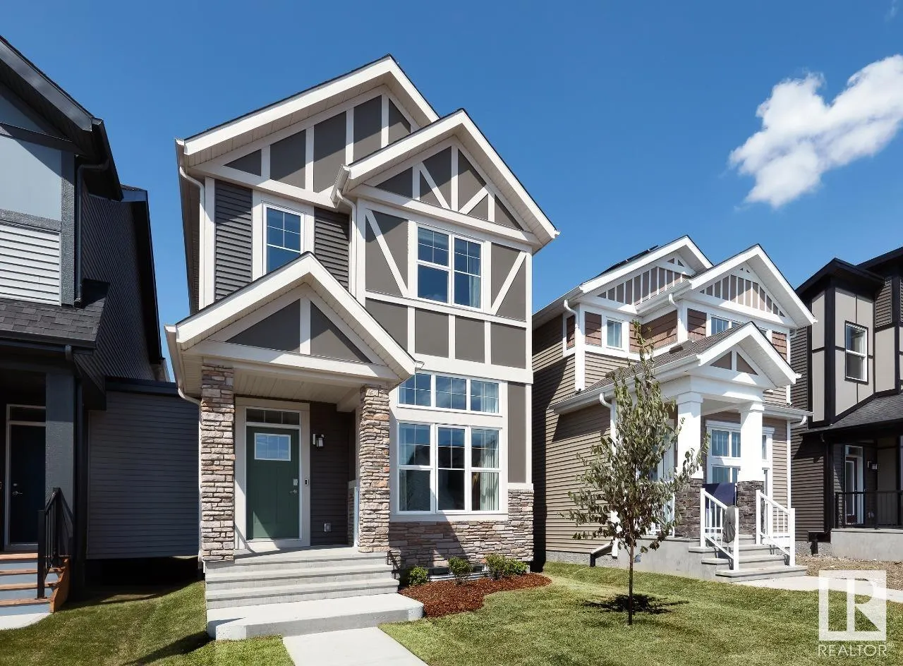 26 NETTLE Crescent