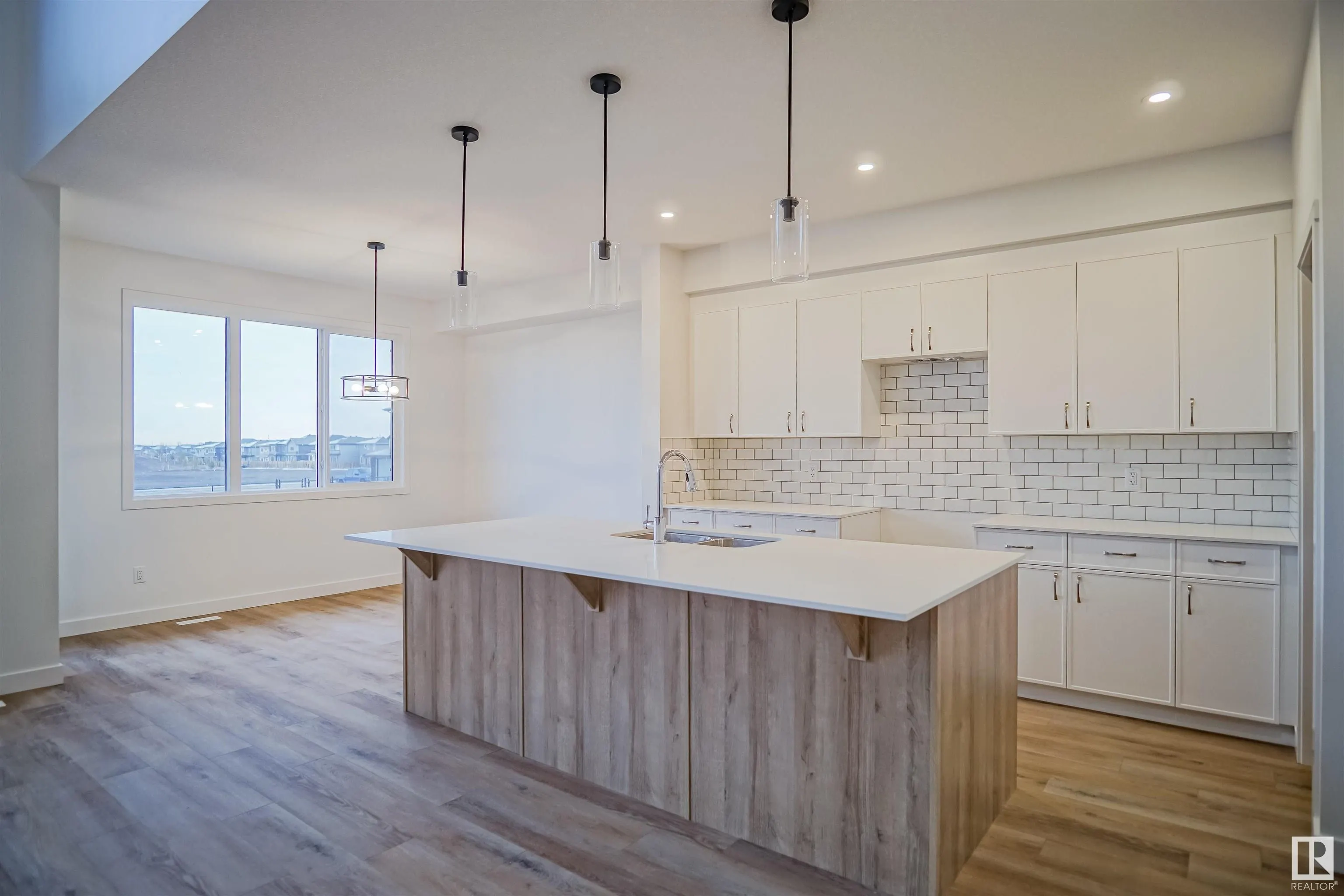 195 Caledon