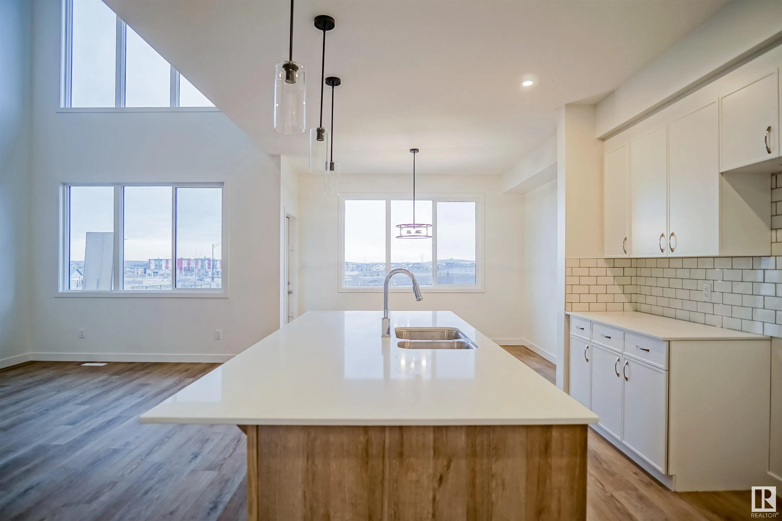 195 Caledon