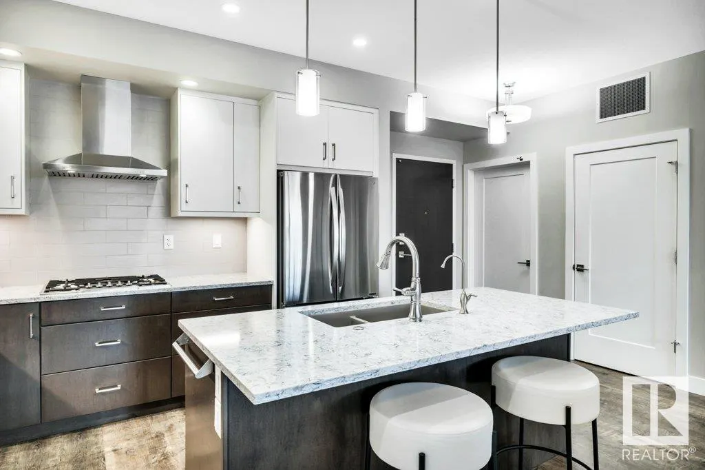200 Bellerose Drive
