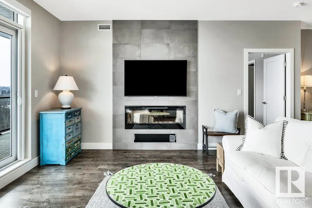 200 Bellerose Drive