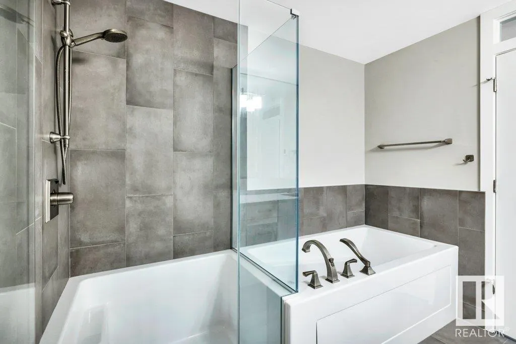 200 Bellerose Drive