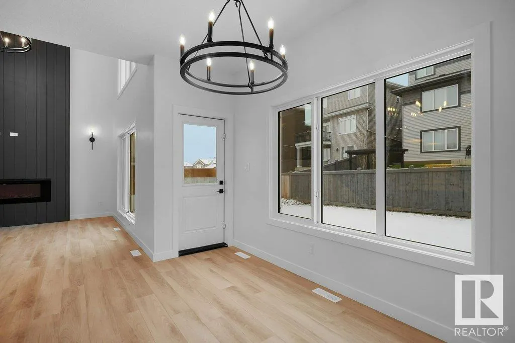 113 Edgefield Way