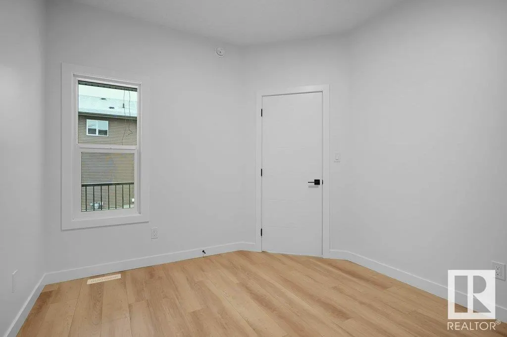 113 Edgefield Way