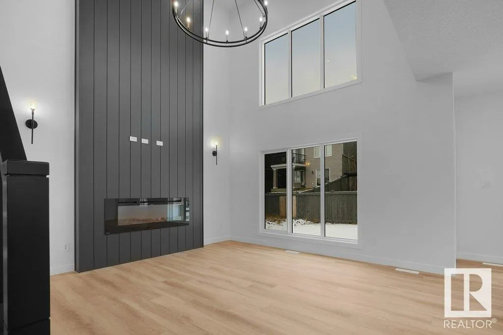 113 Edgefield Way