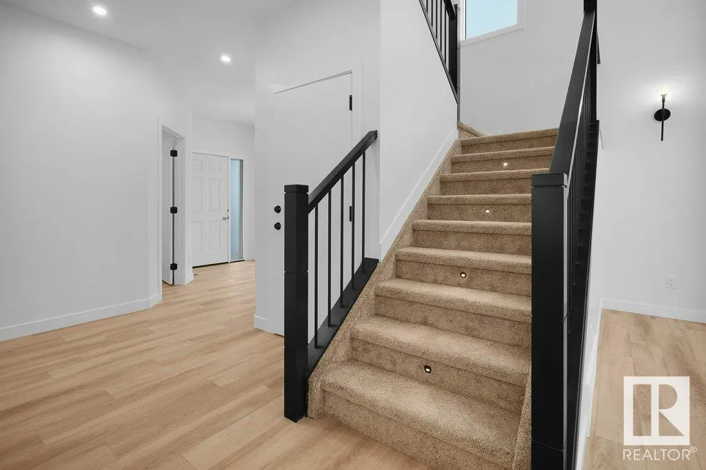 113 Edgefield Way