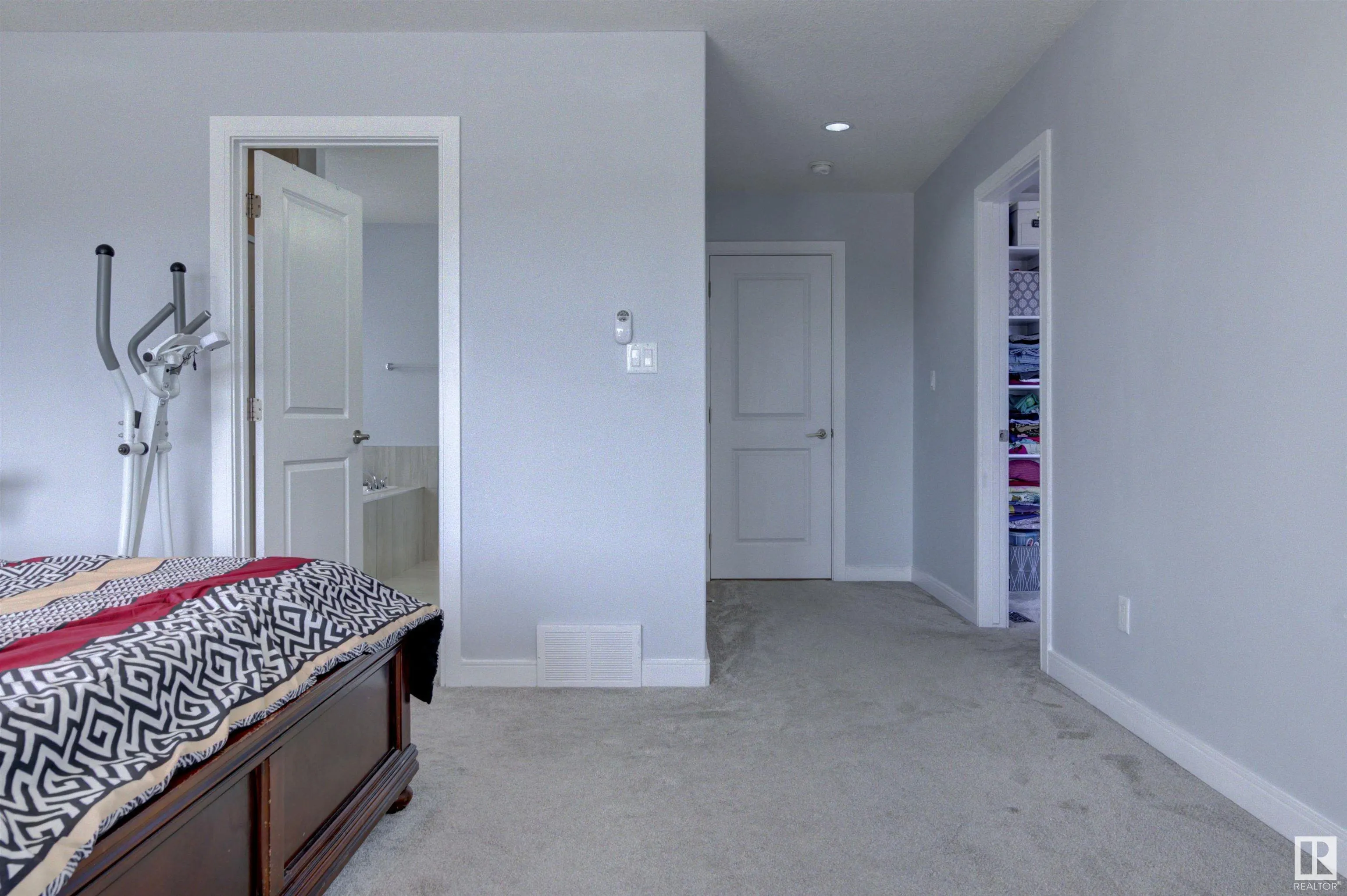 8452 CUSHING Court