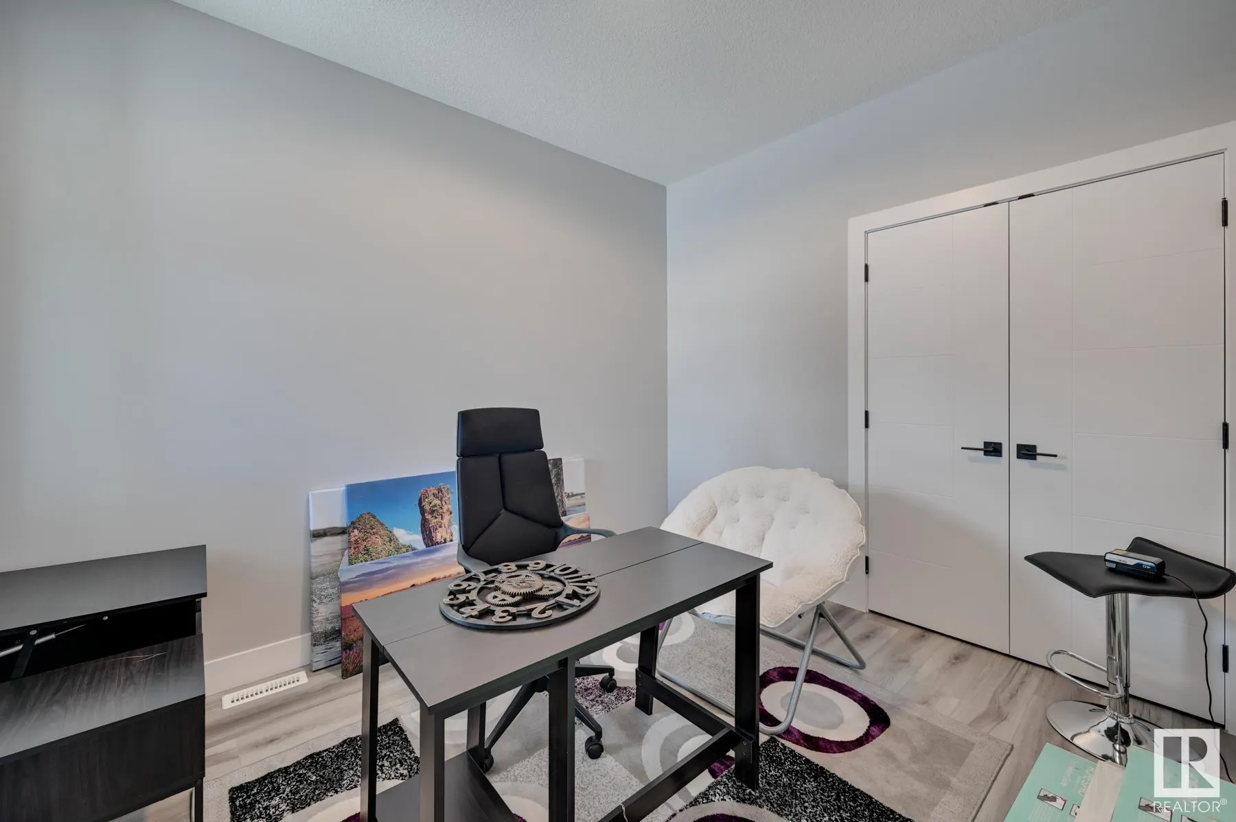 1 Blackbird Bend