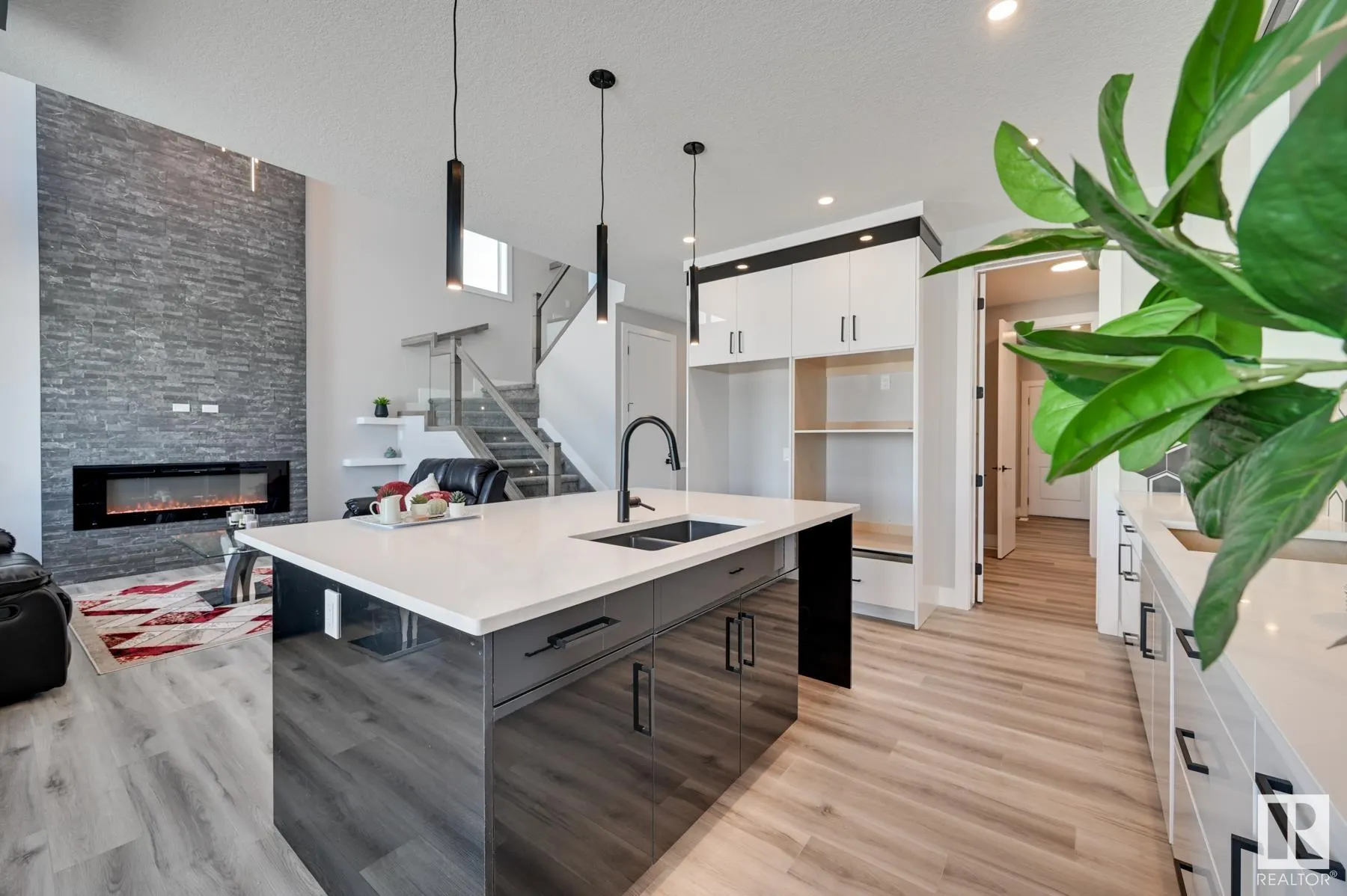1 Blackbird Bend