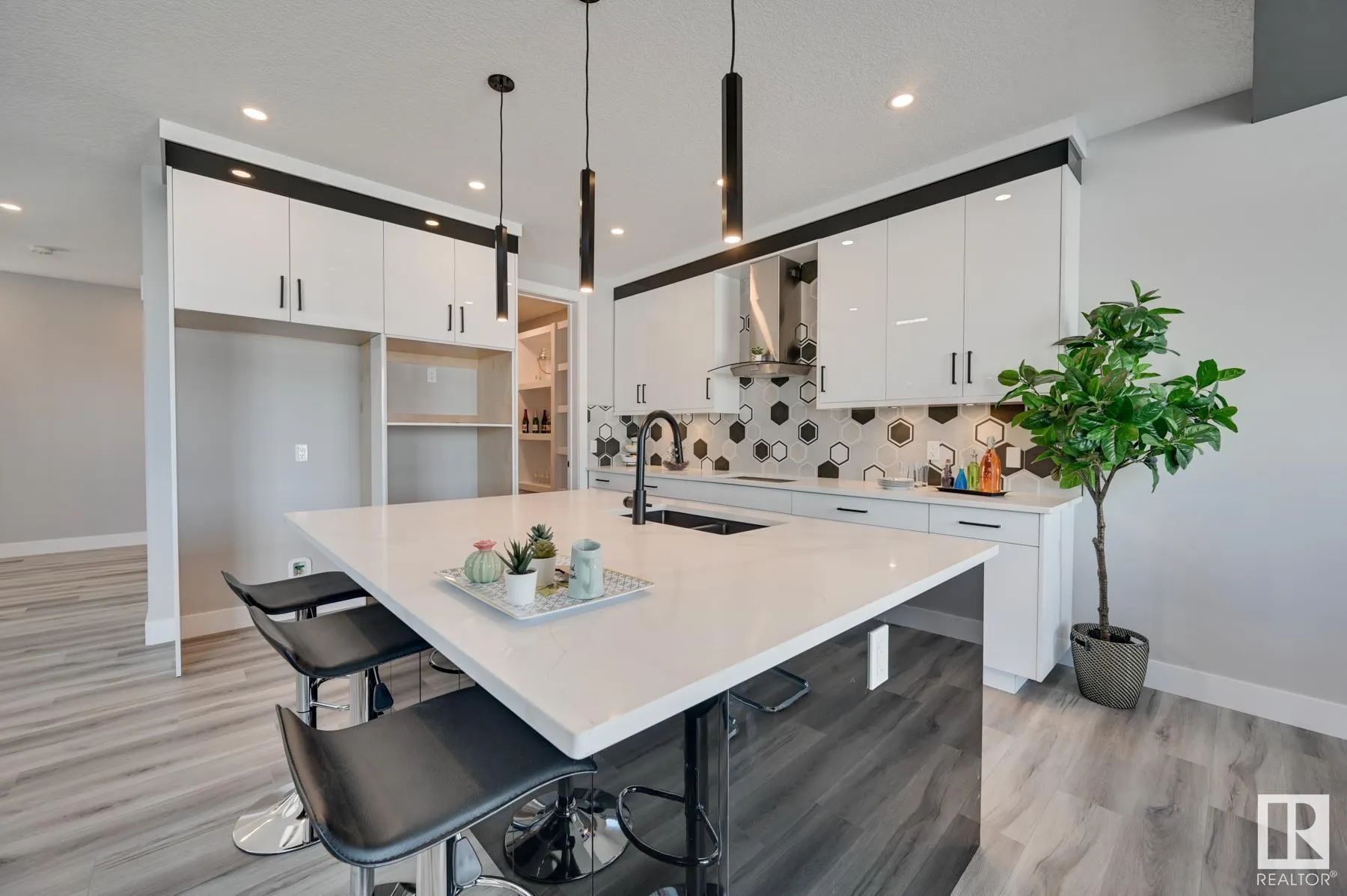1 Blackbird Bend