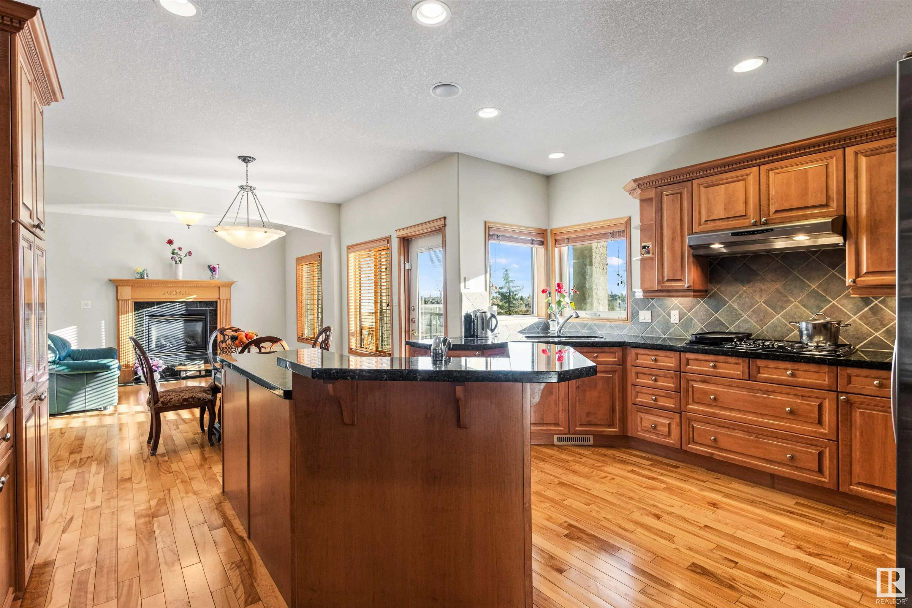1061 TORY Road
