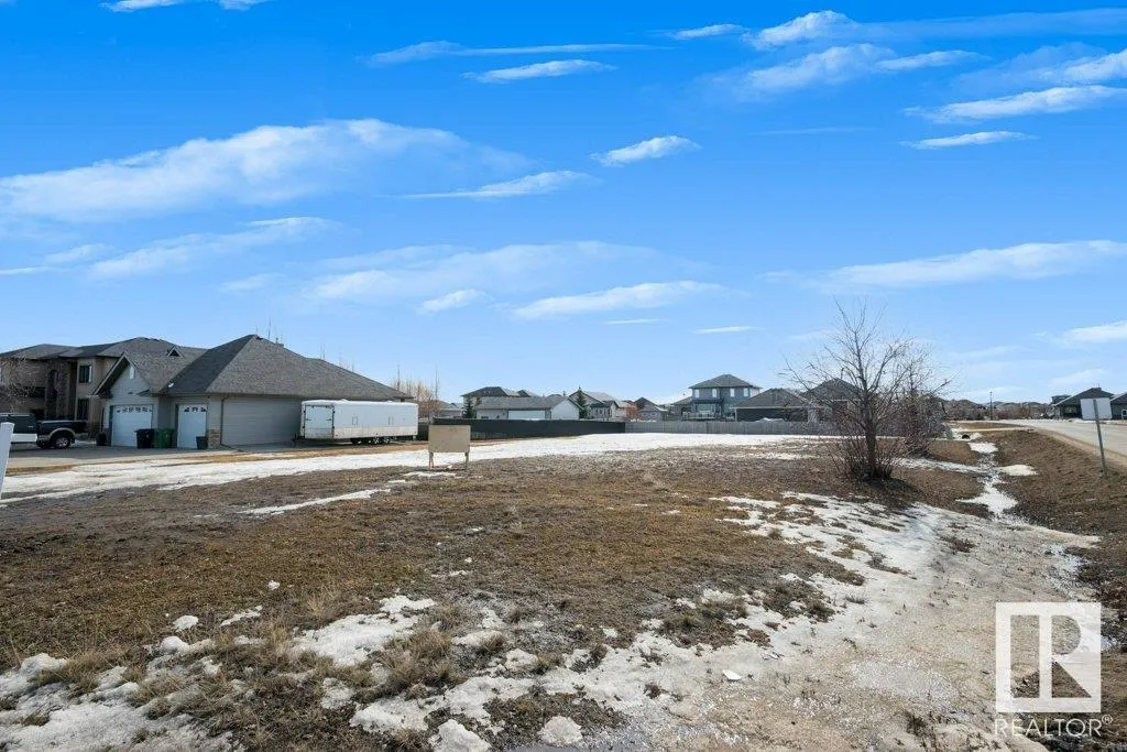 211 GREENFIELD Way
