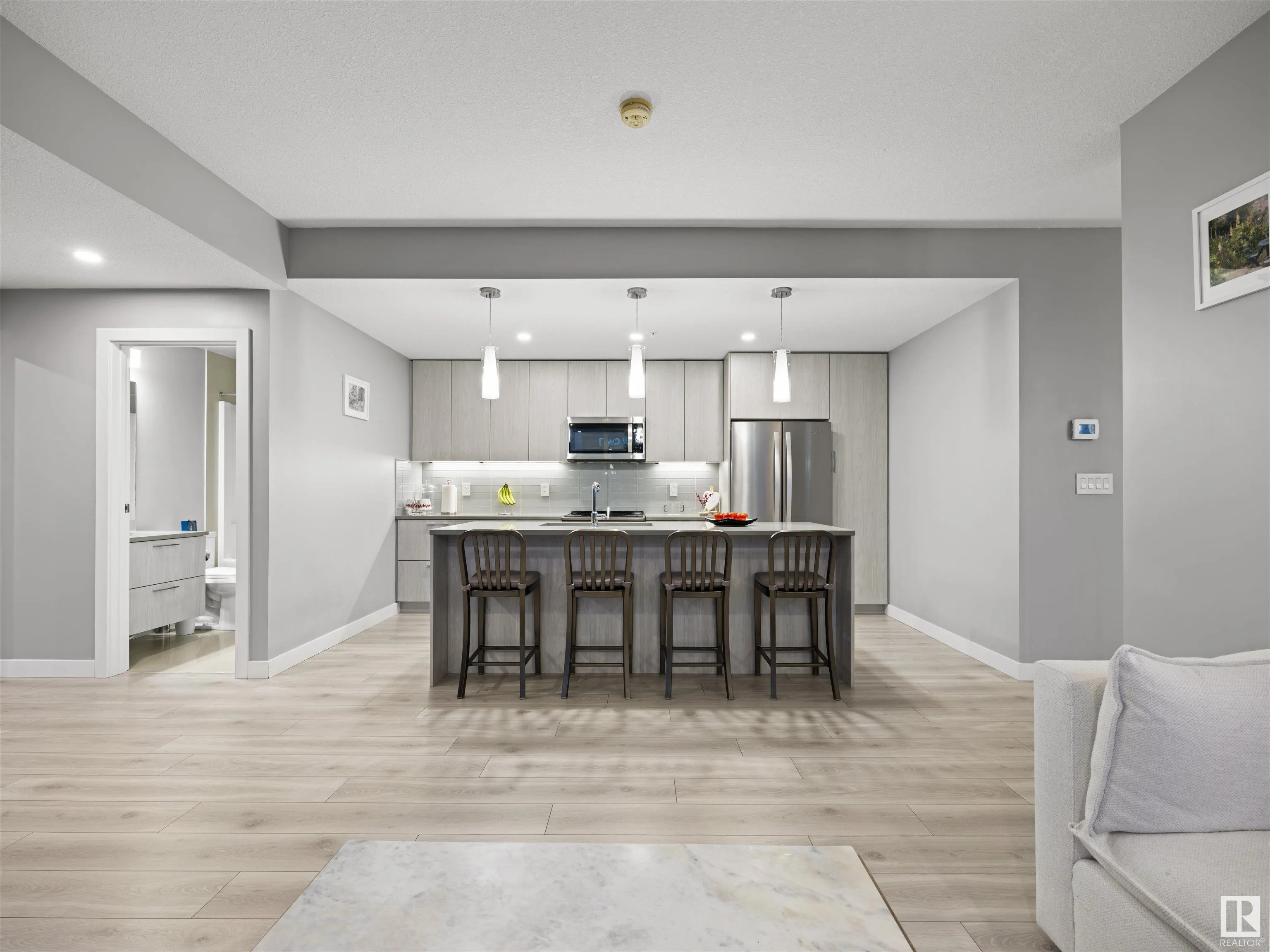 10180 103 Street