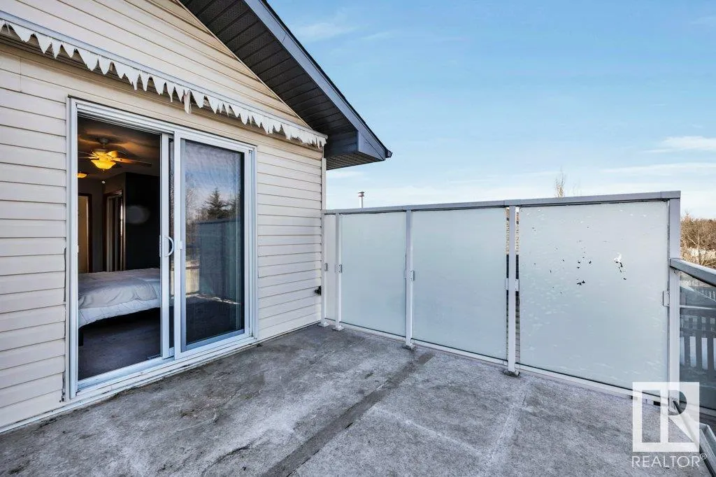 28 HAWTHORNE Crescent