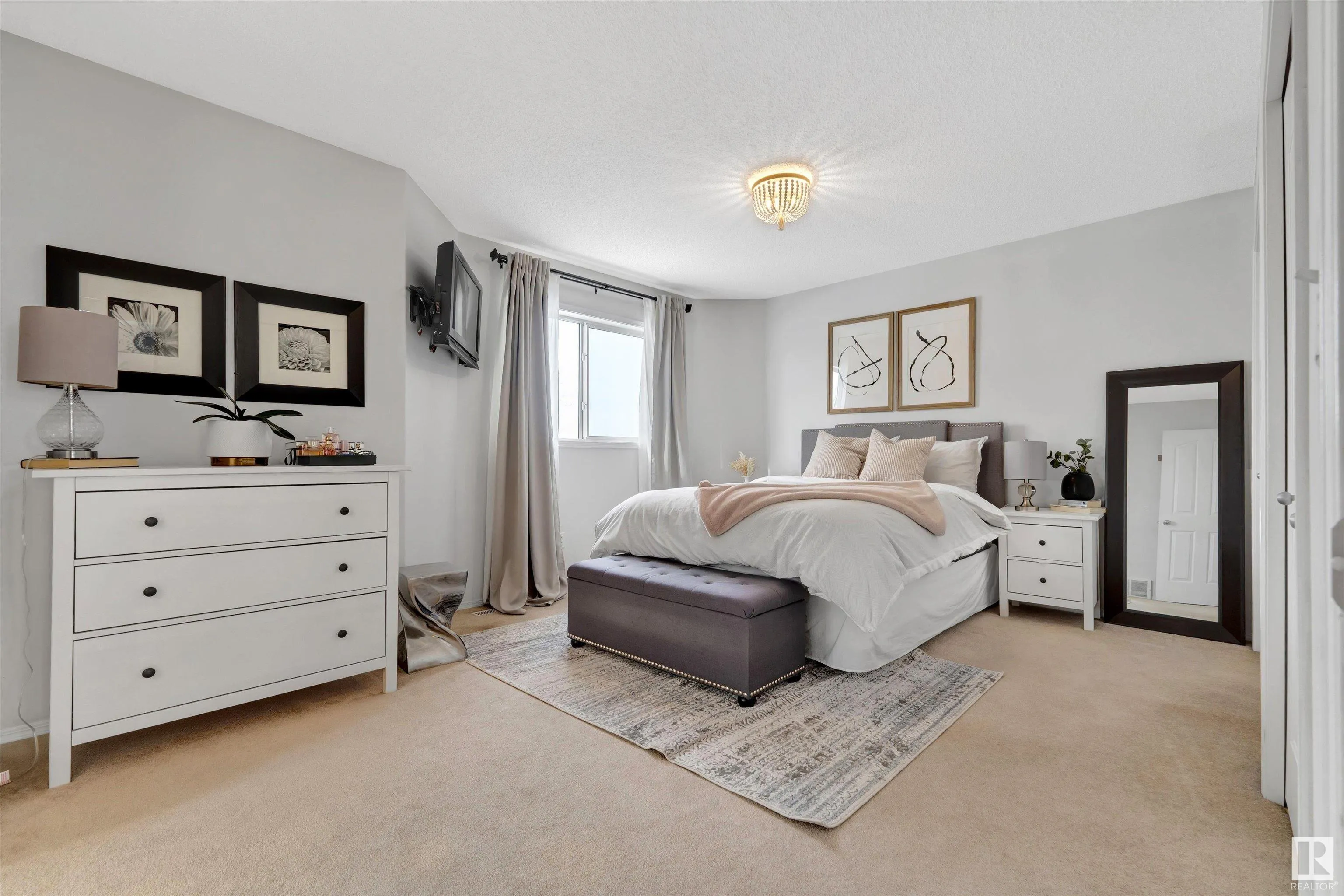38 FOXBORO Grove