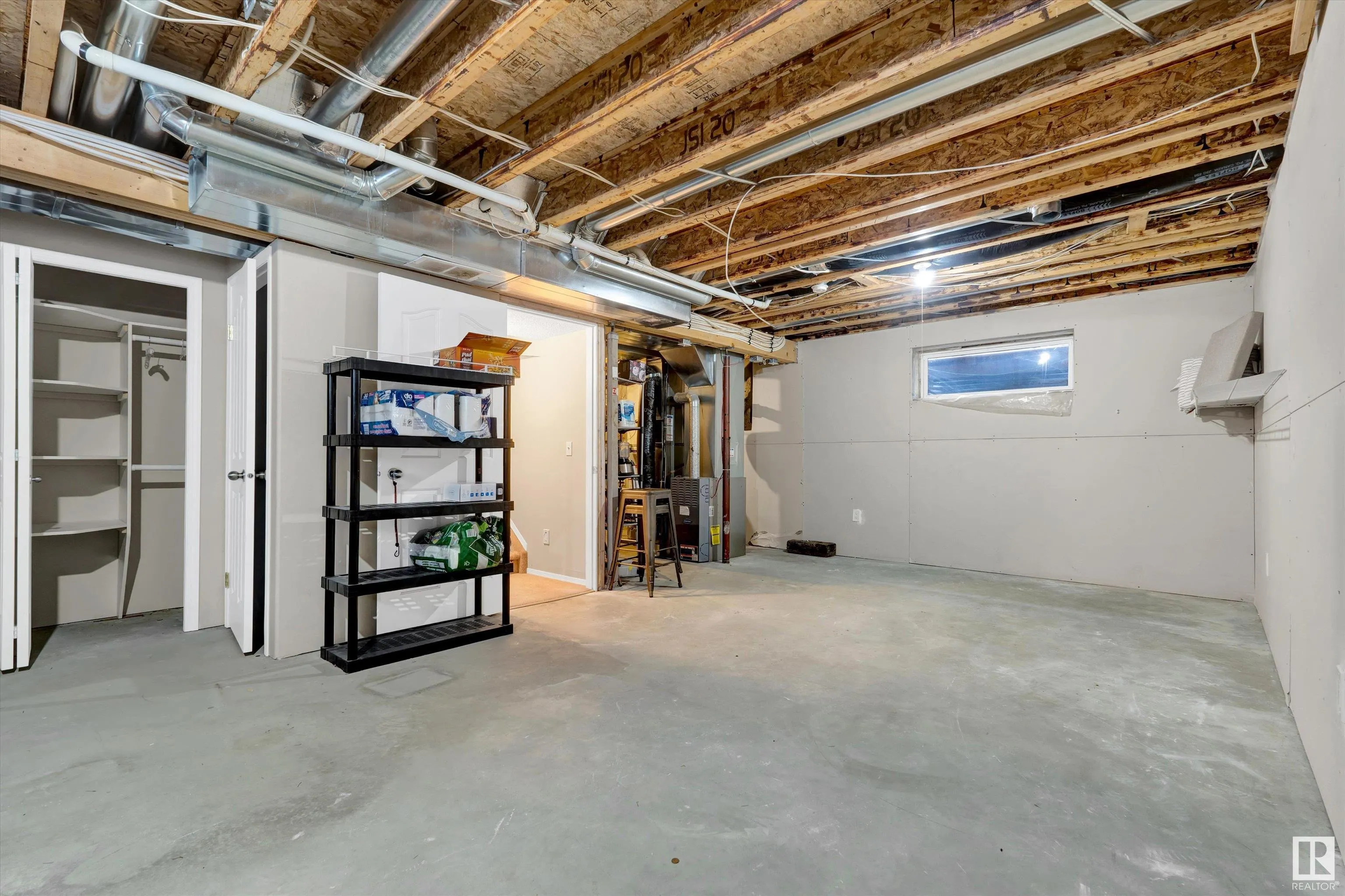 38 FOXBORO Grove