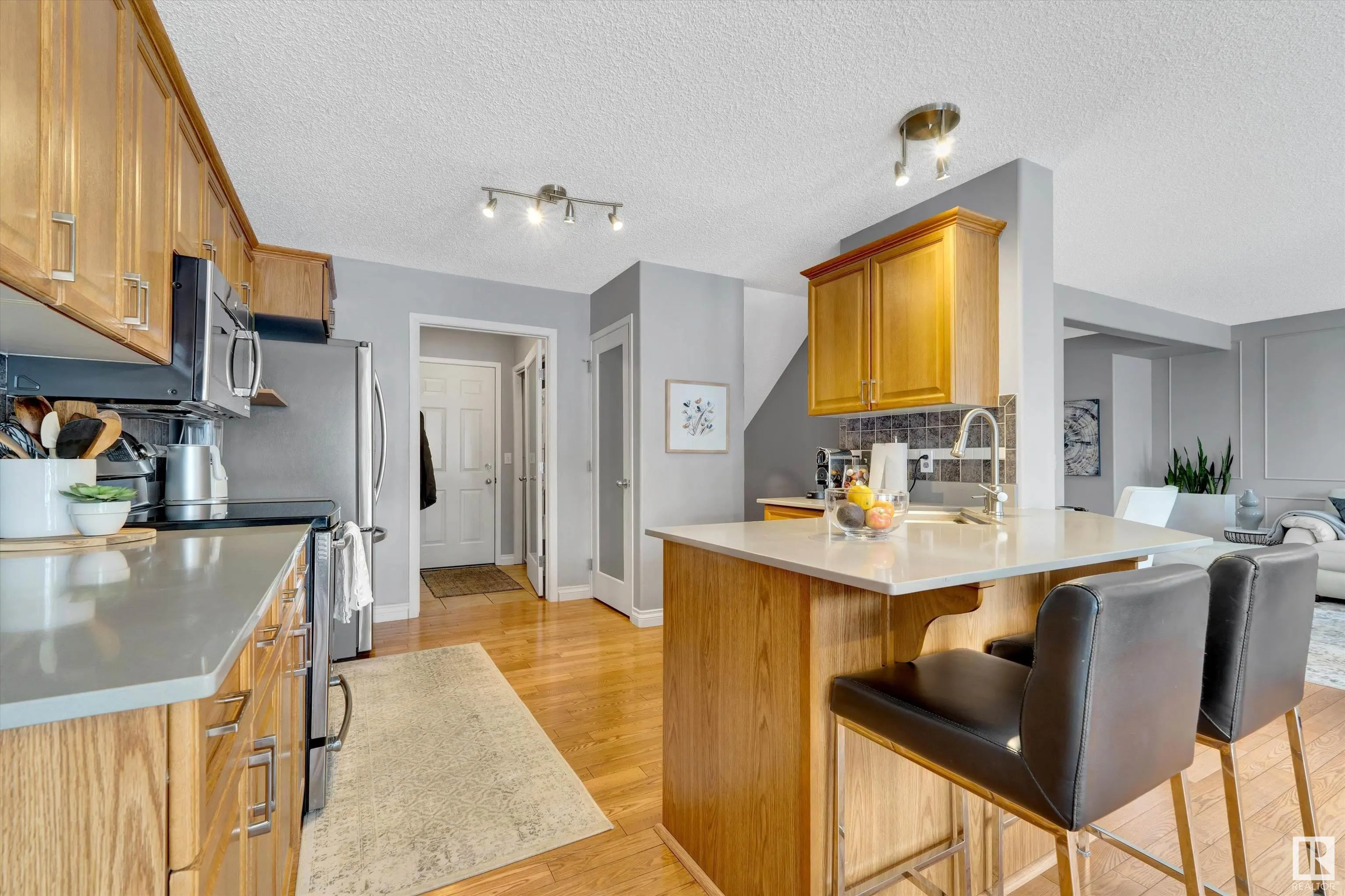 38 FOXBORO Grove