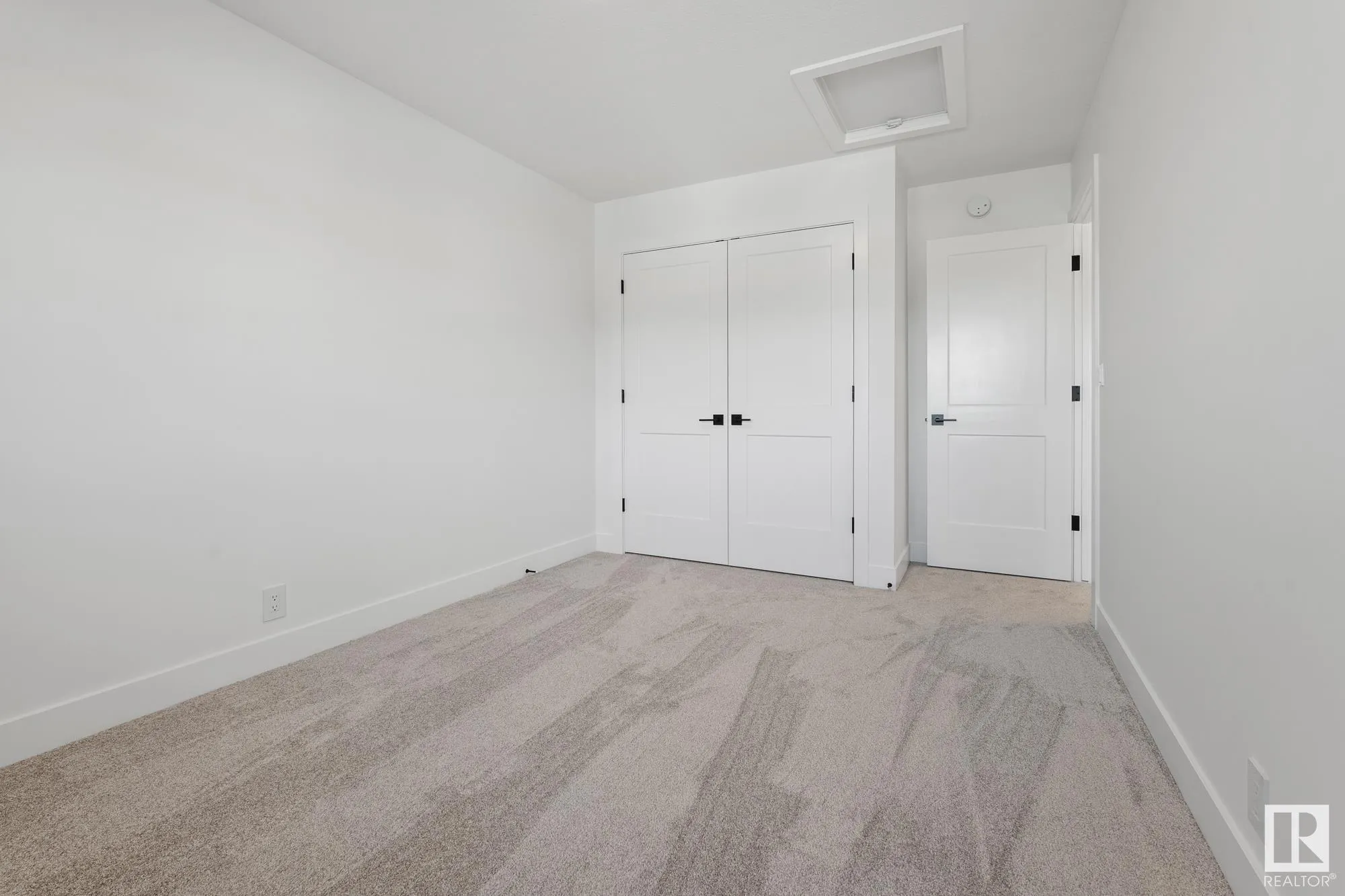 105 Newbury Ci