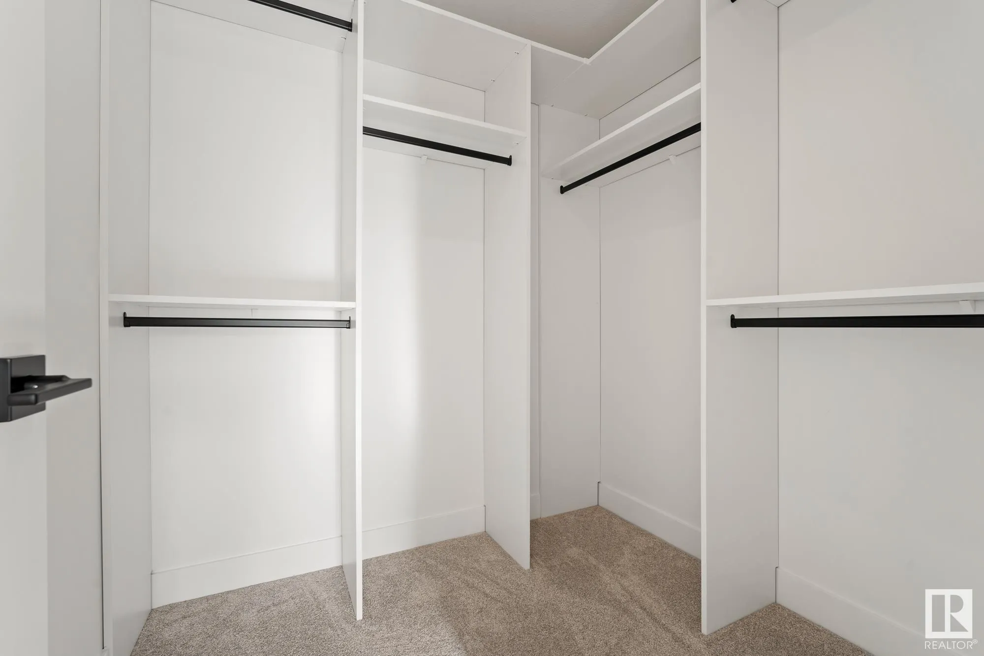 105 Newbury Ci