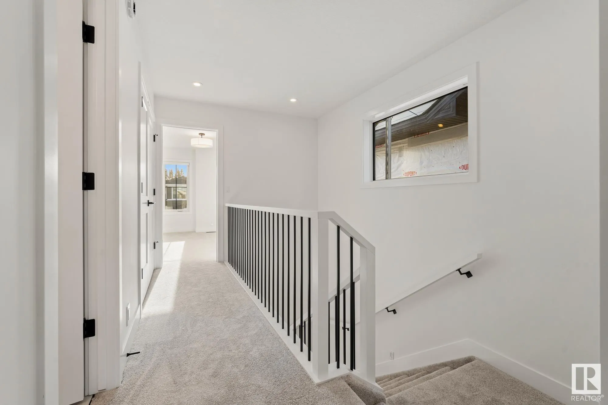 105 Newbury Ci