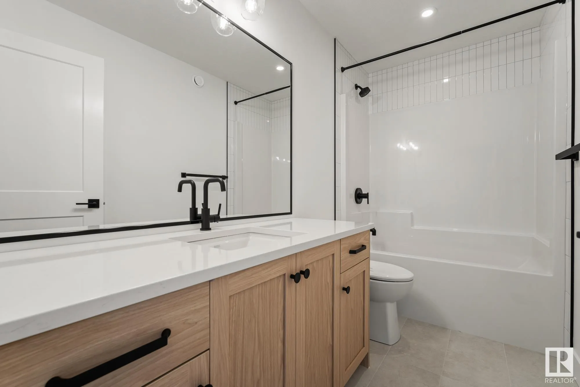 105 Newbury Ci