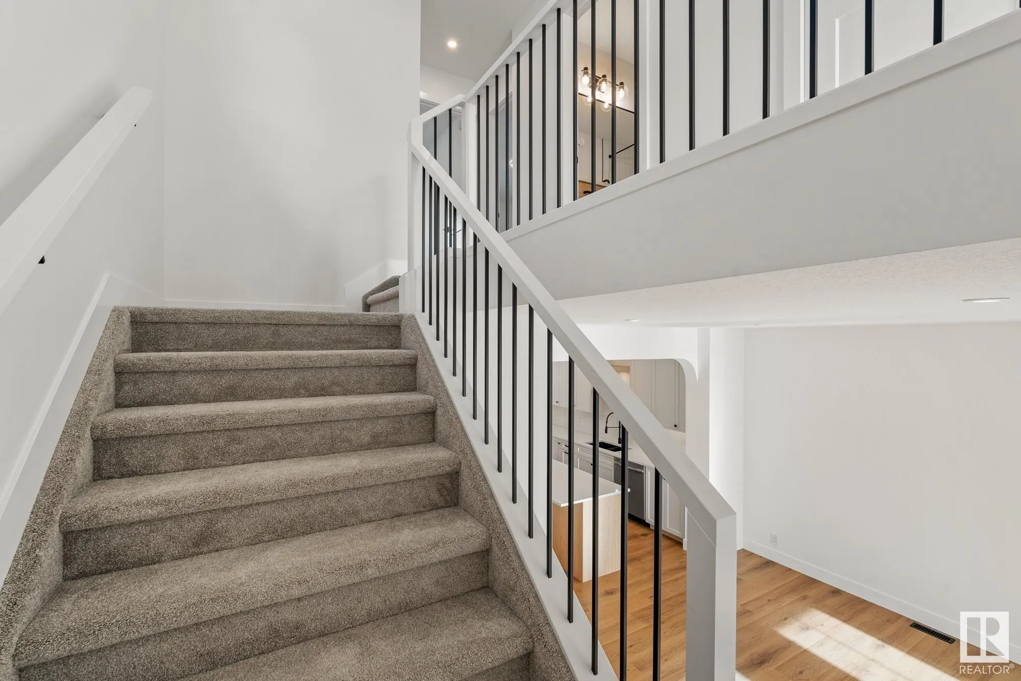 105 Newbury Ci