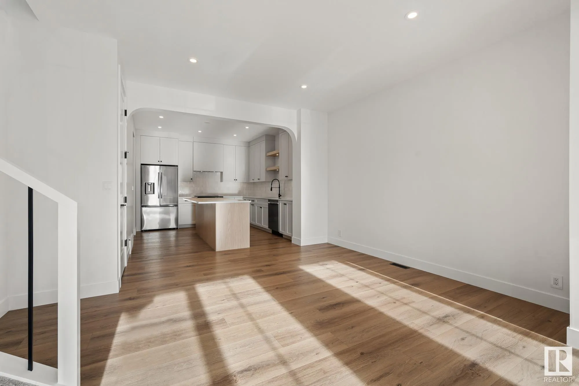 105 Newbury Ci