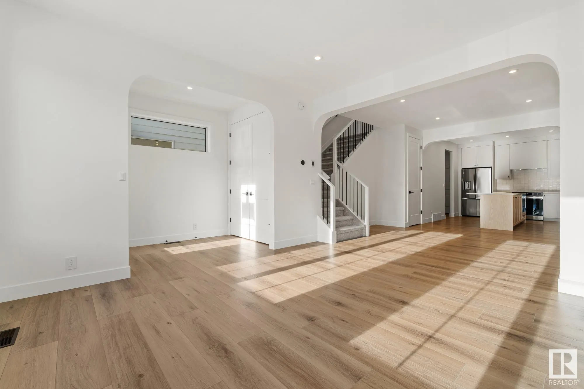 105 Newbury Ci