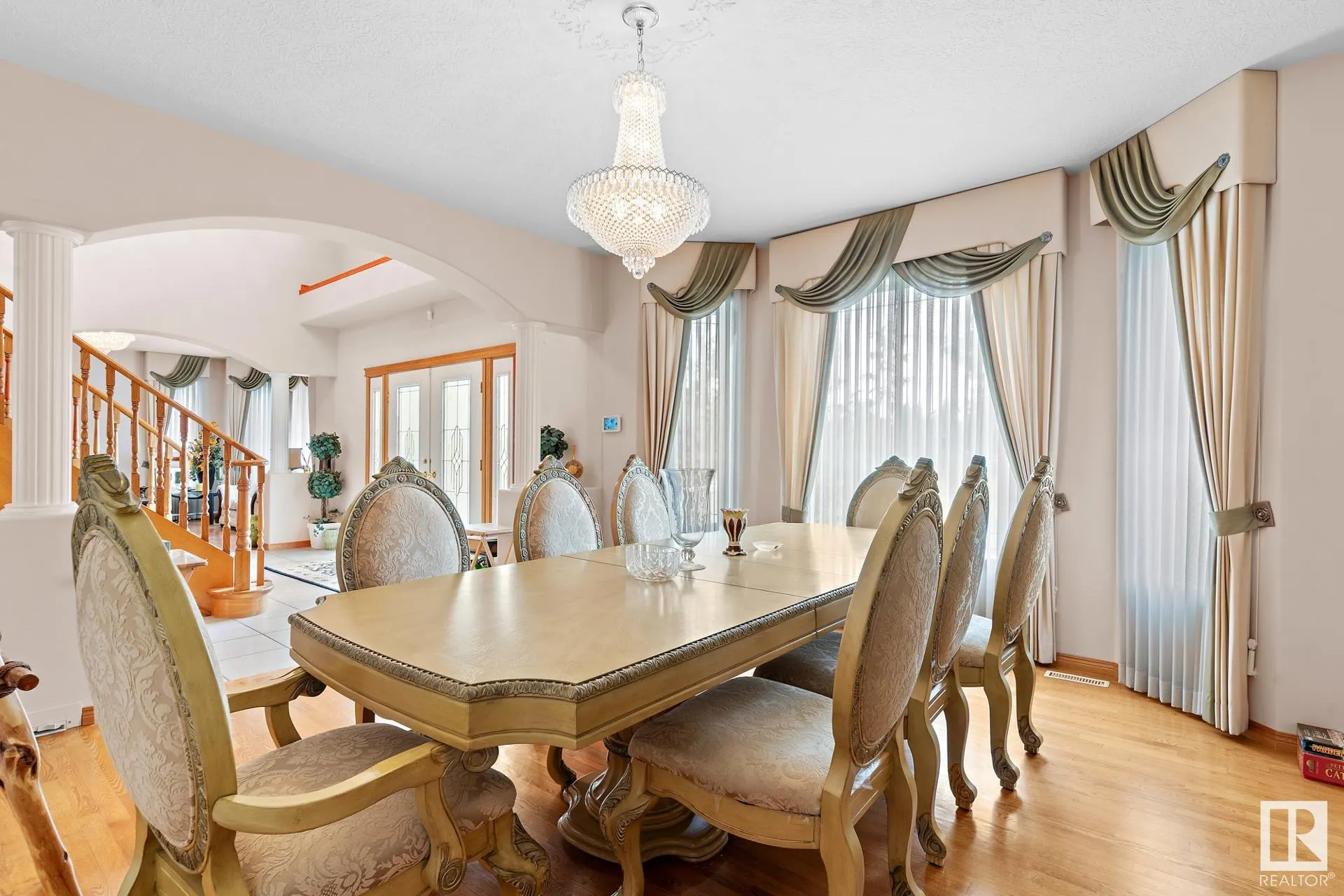 285 ESTATE Drive
