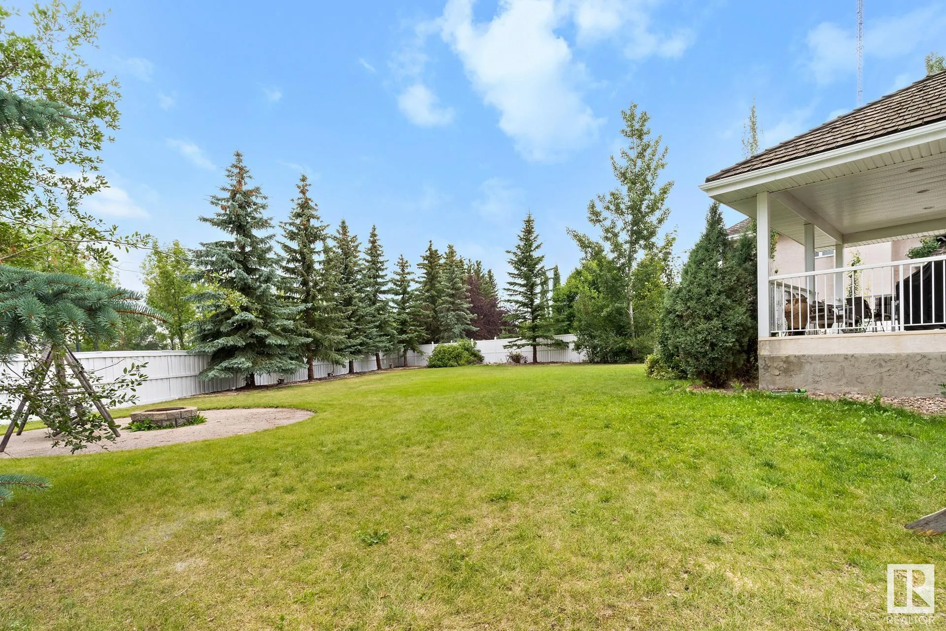 285 ESTATE Drive
