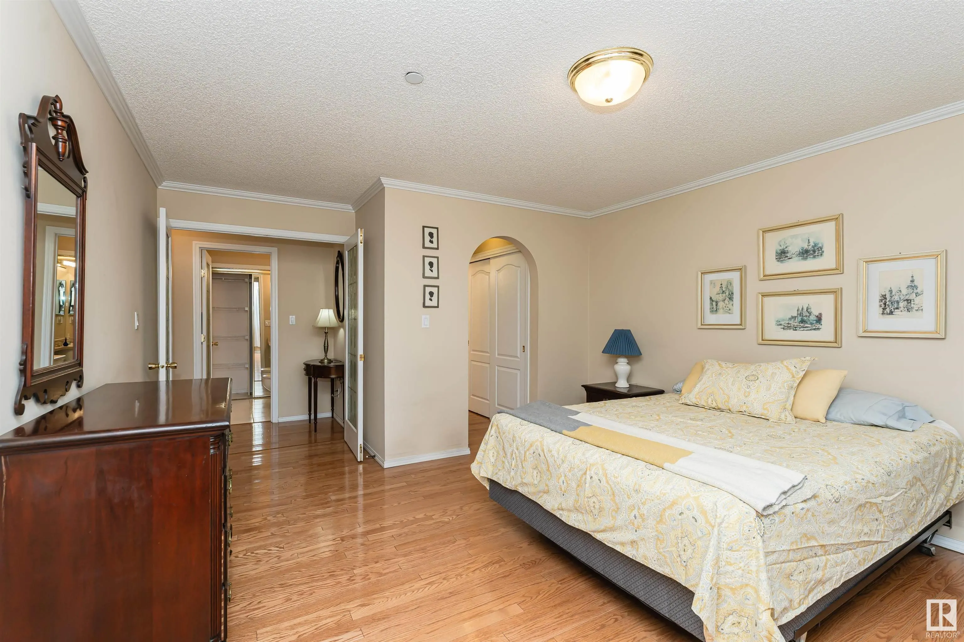 37 Sir Winston Churchill Avenue