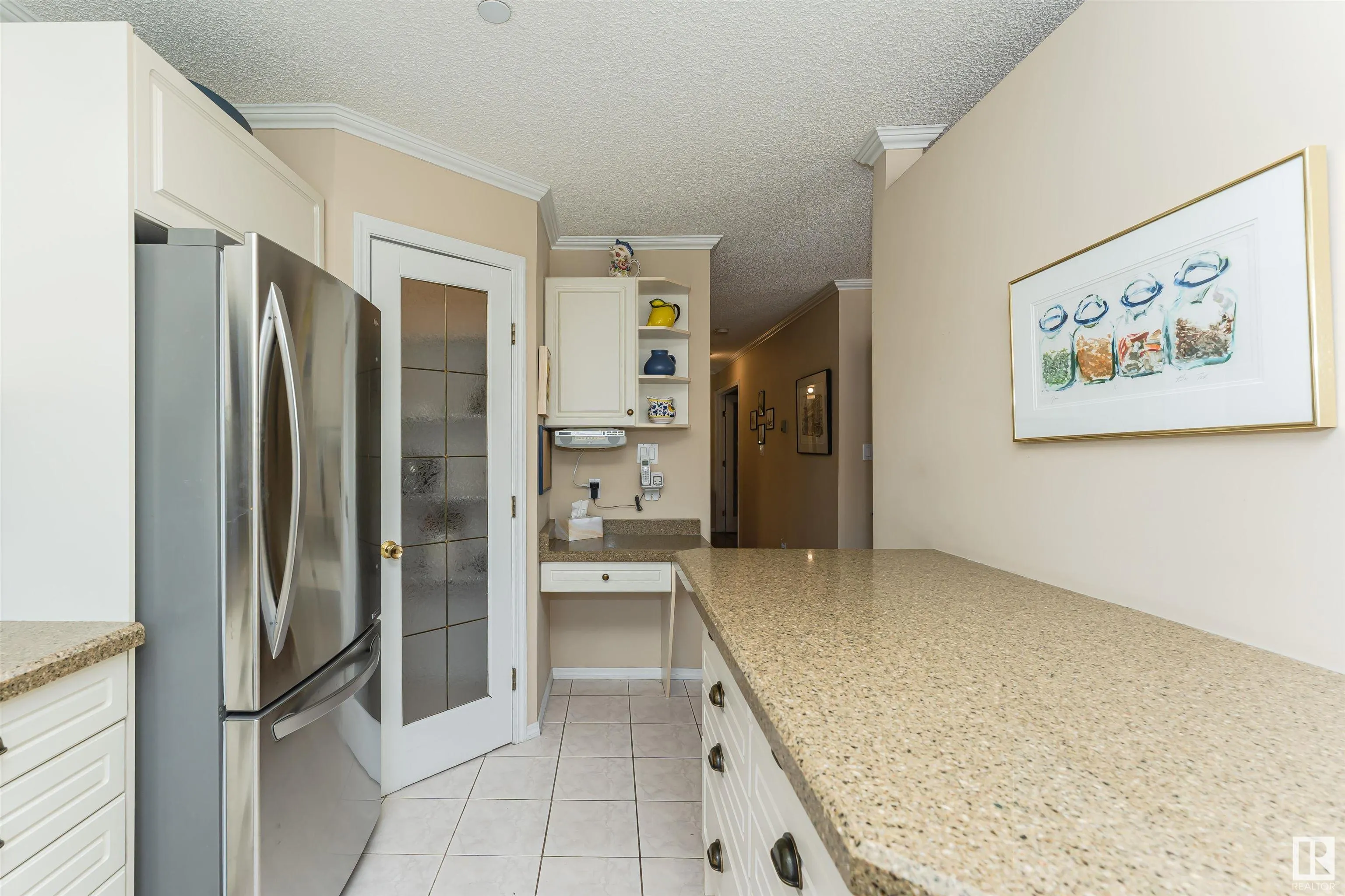 37 Sir Winston Churchill Avenue