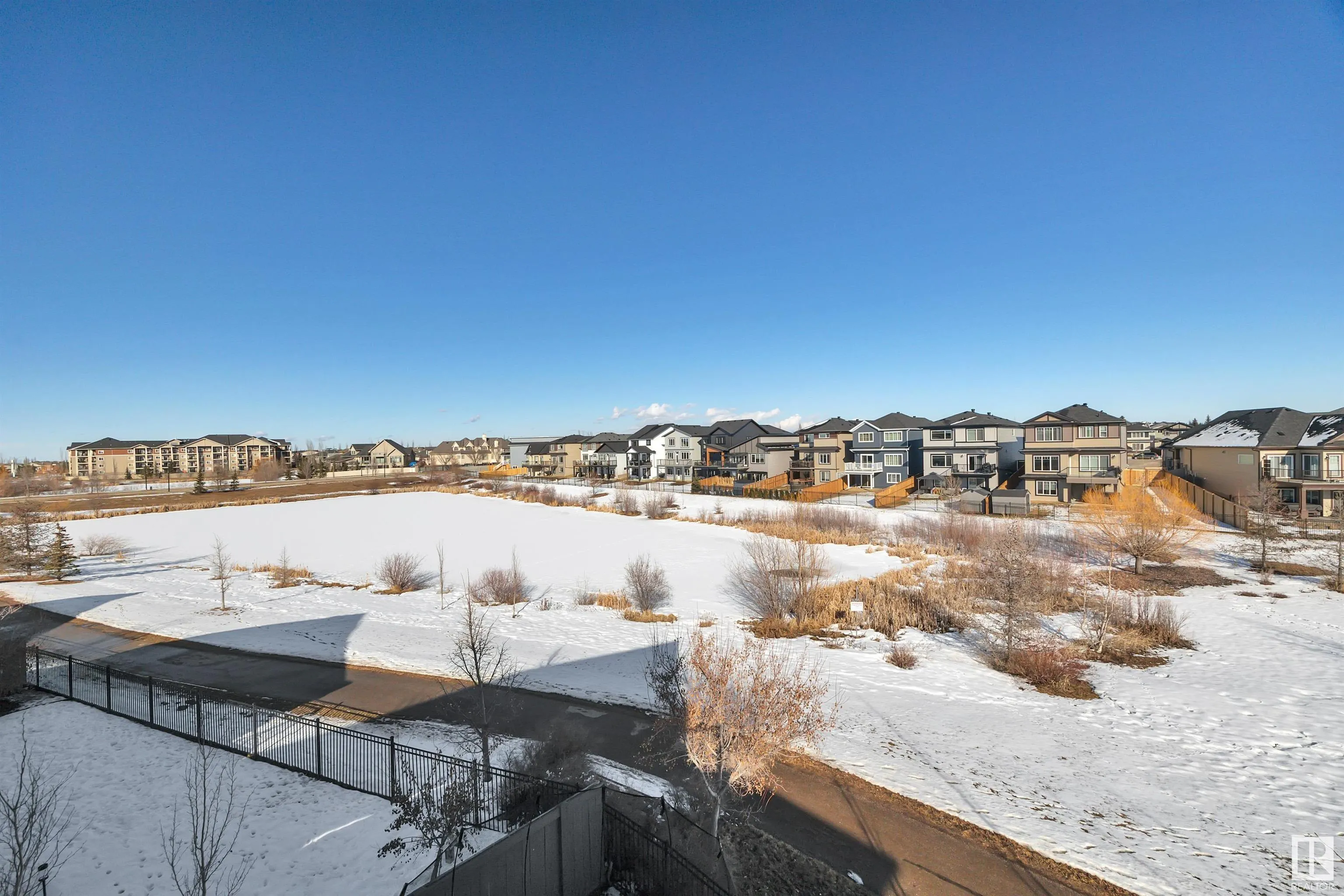 136 KIRPATRICK Crescent