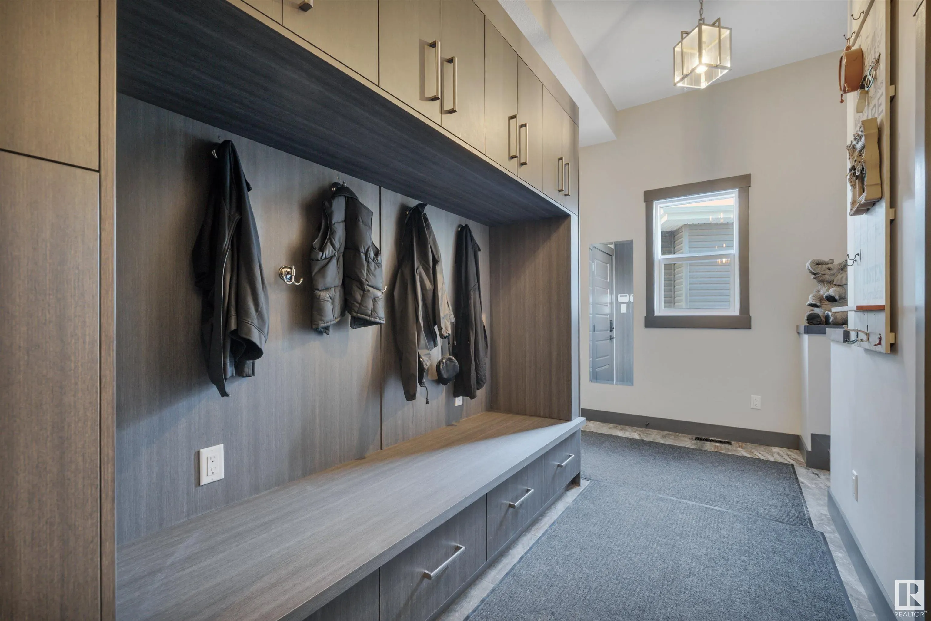 136 KIRPATRICK Crescent