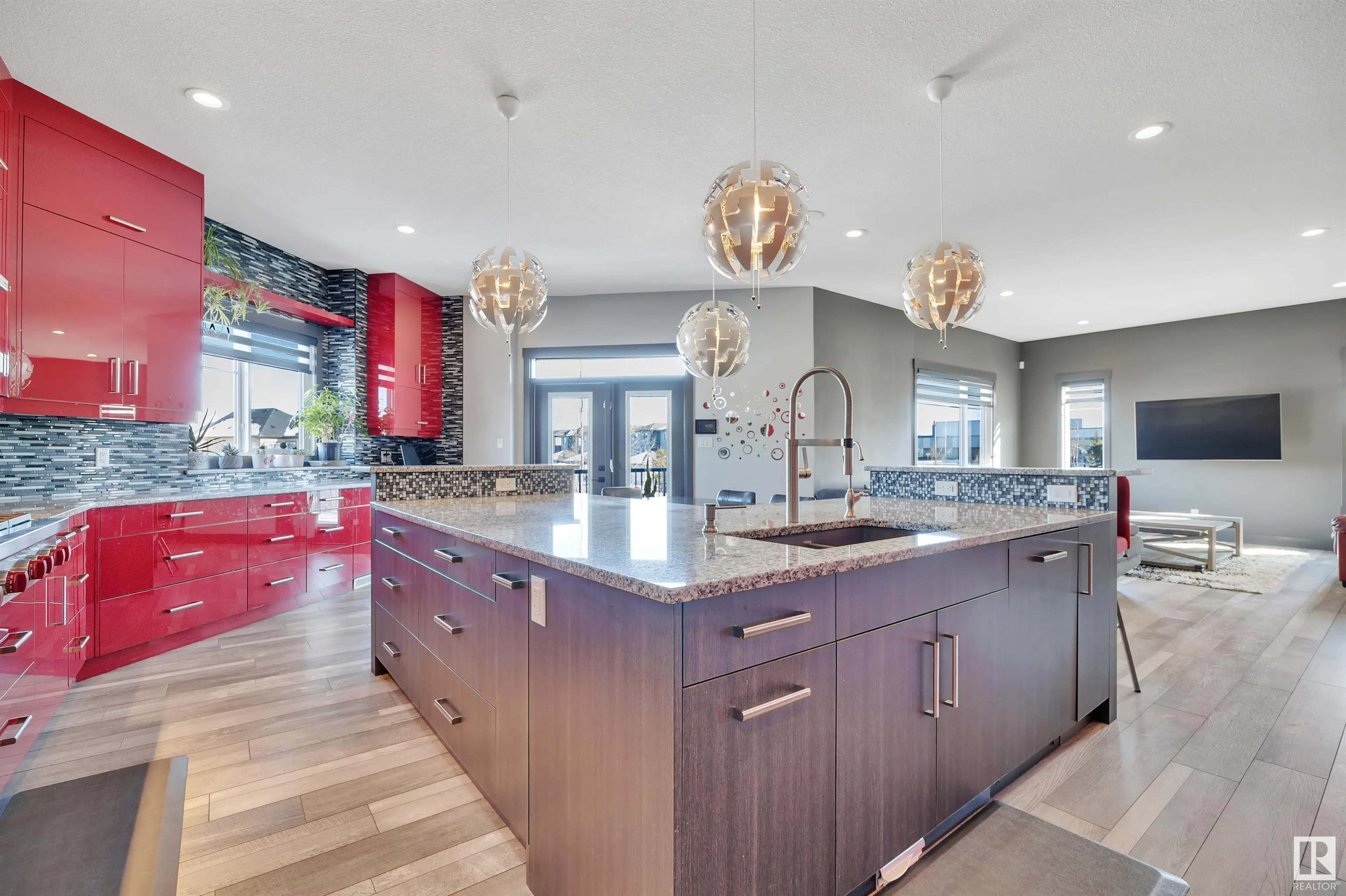 136 KIRPATRICK Crescent