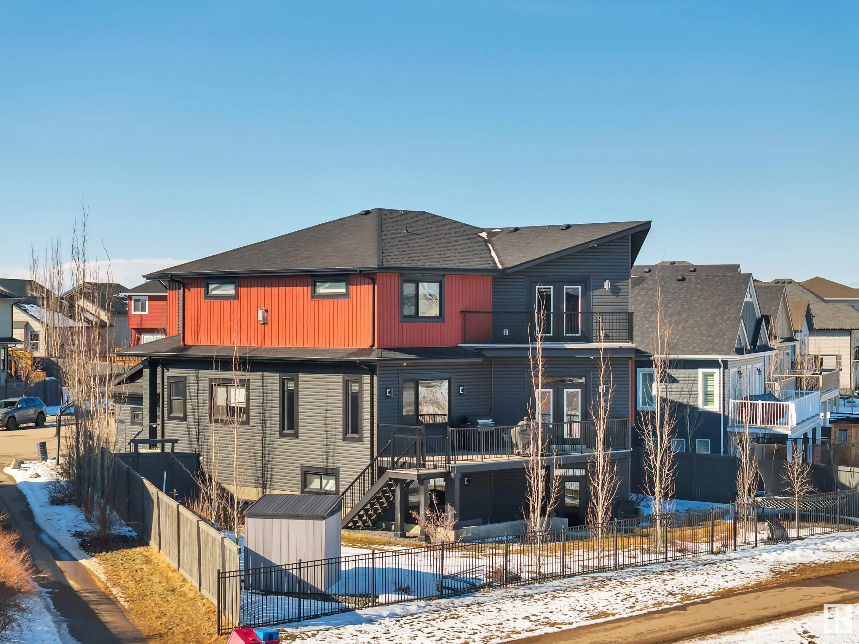 136 KIRPATRICK Crescent