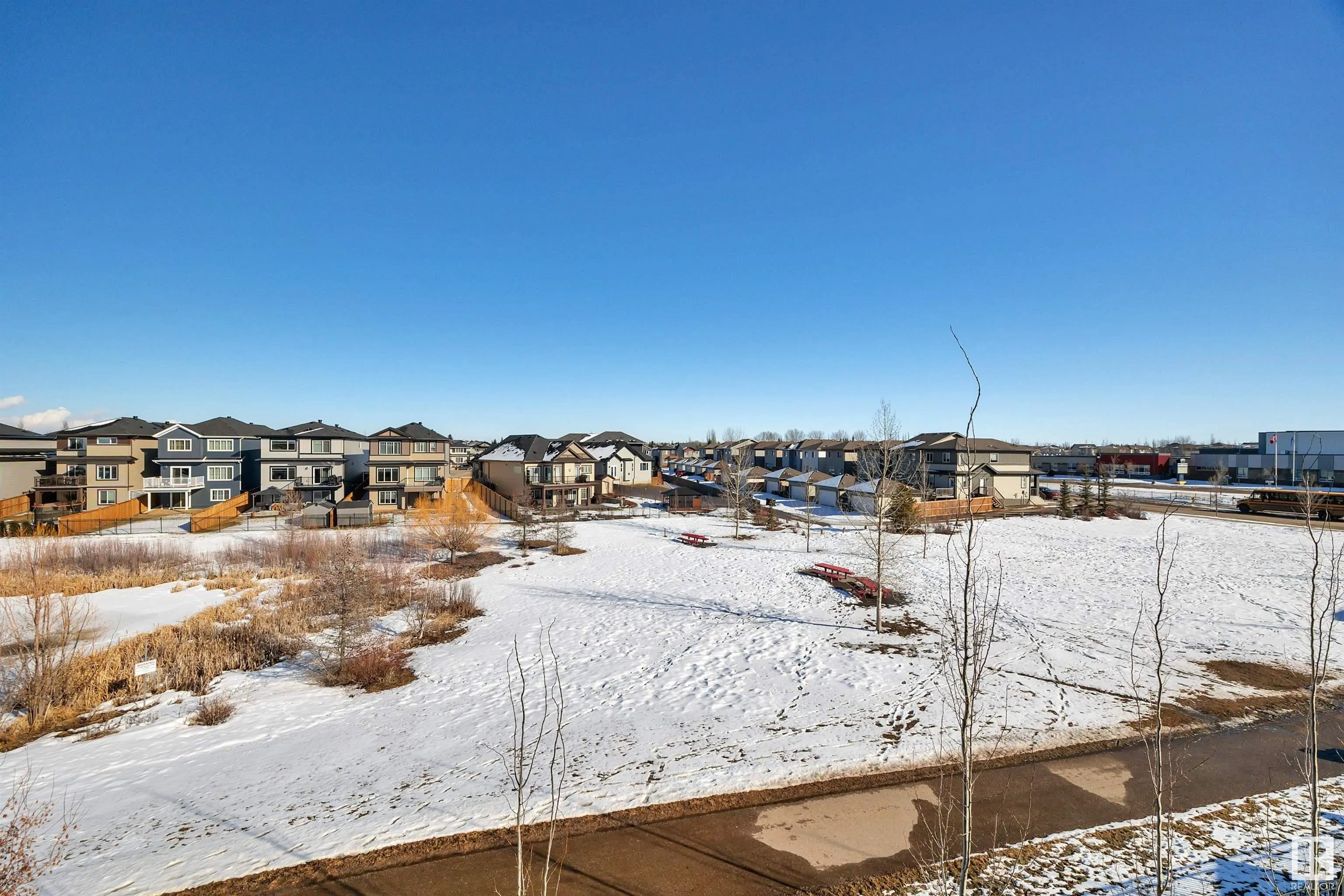 136 KIRPATRICK Crescent