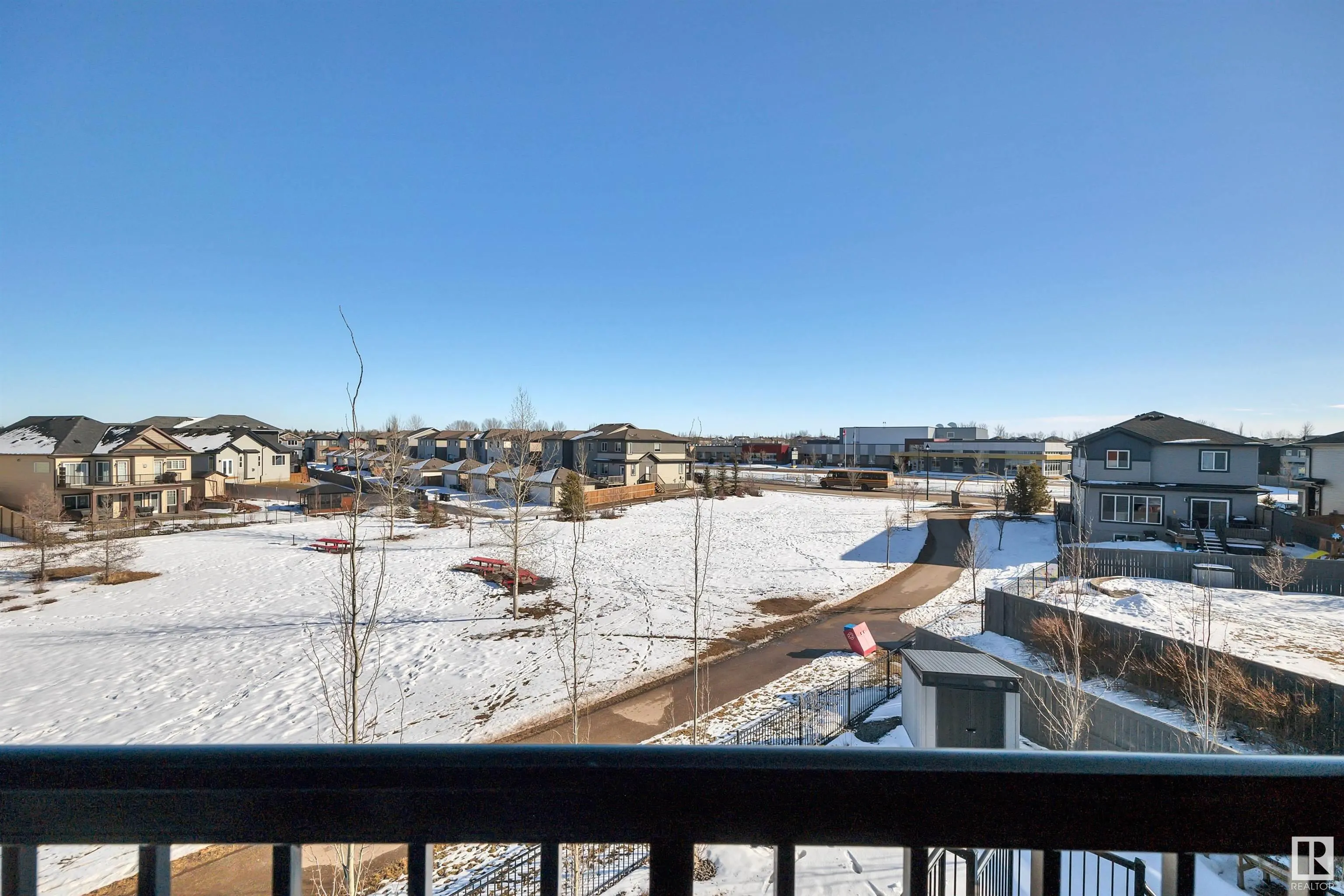 136 KIRPATRICK Crescent