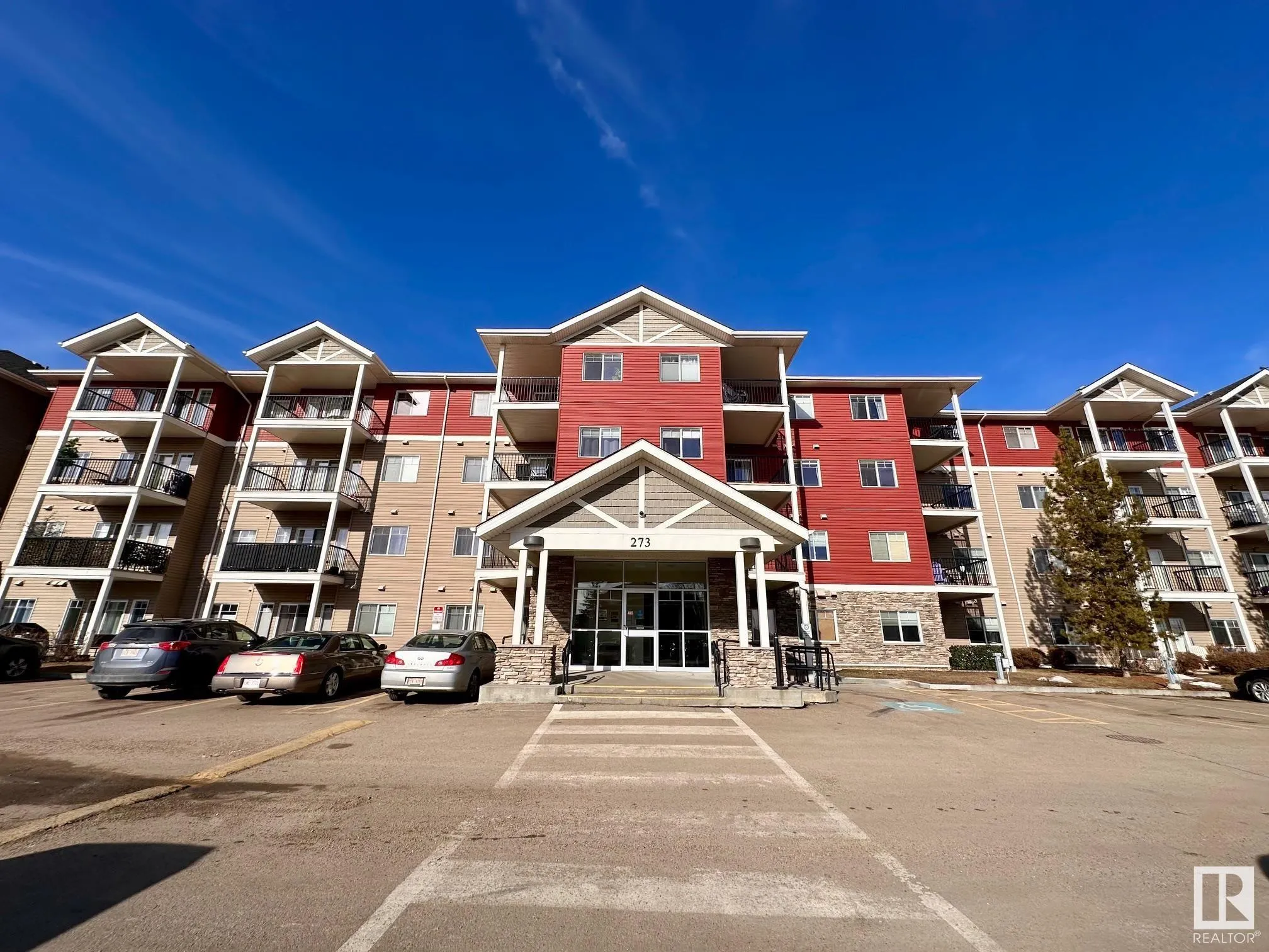 273 CHARLOTTE Way