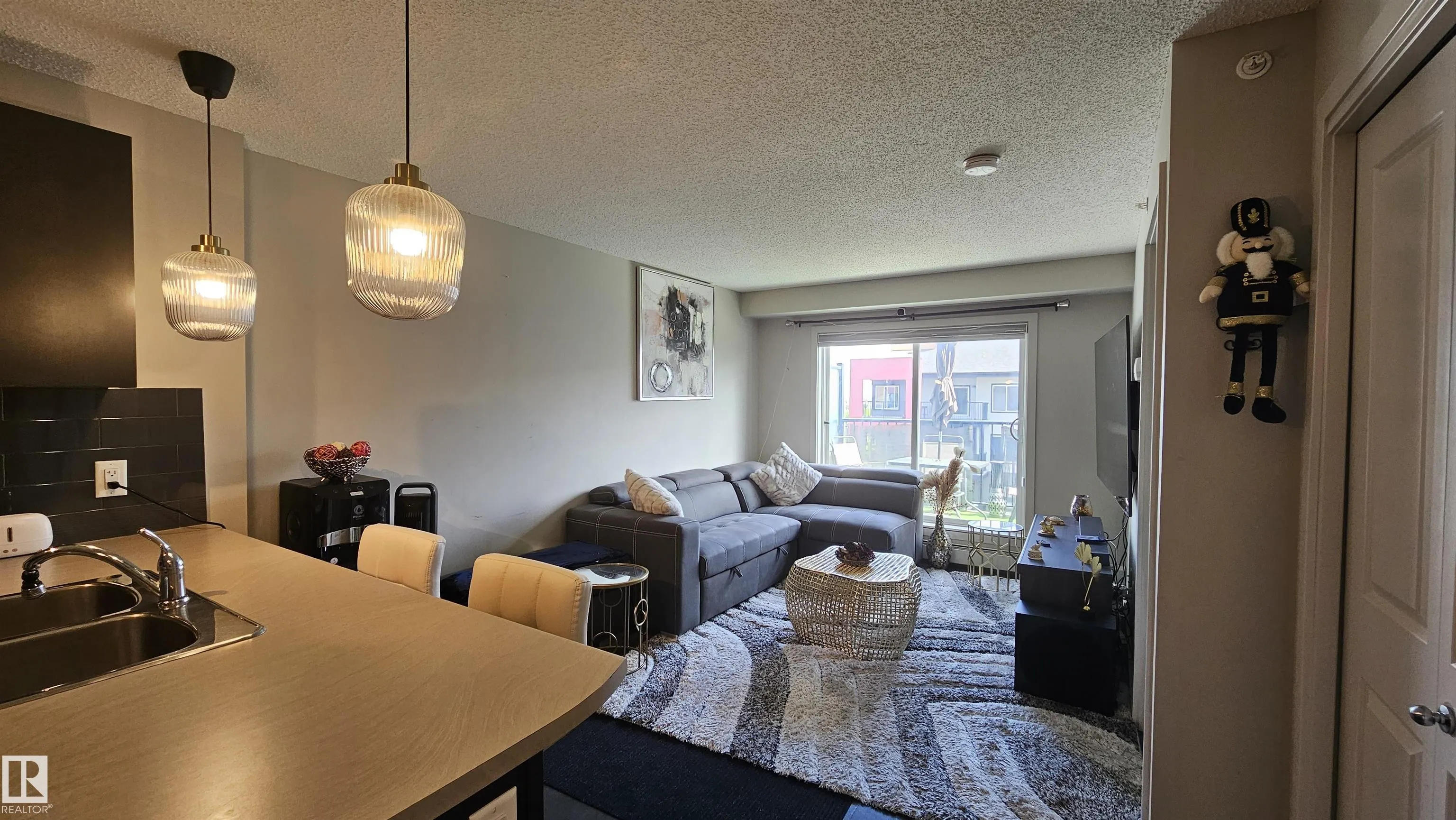 348 WINDERMERE Road