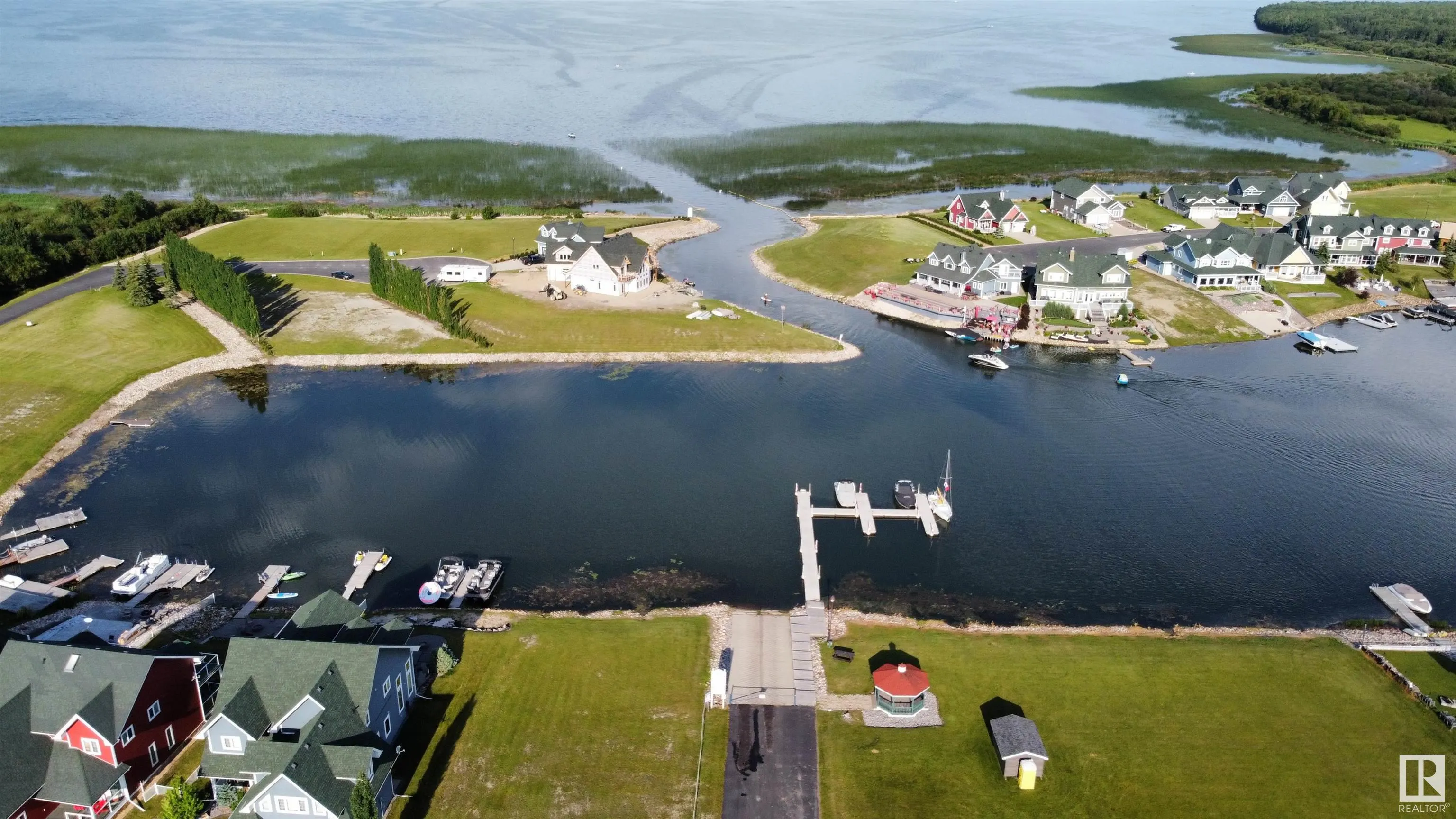 12 Sunset Harbour