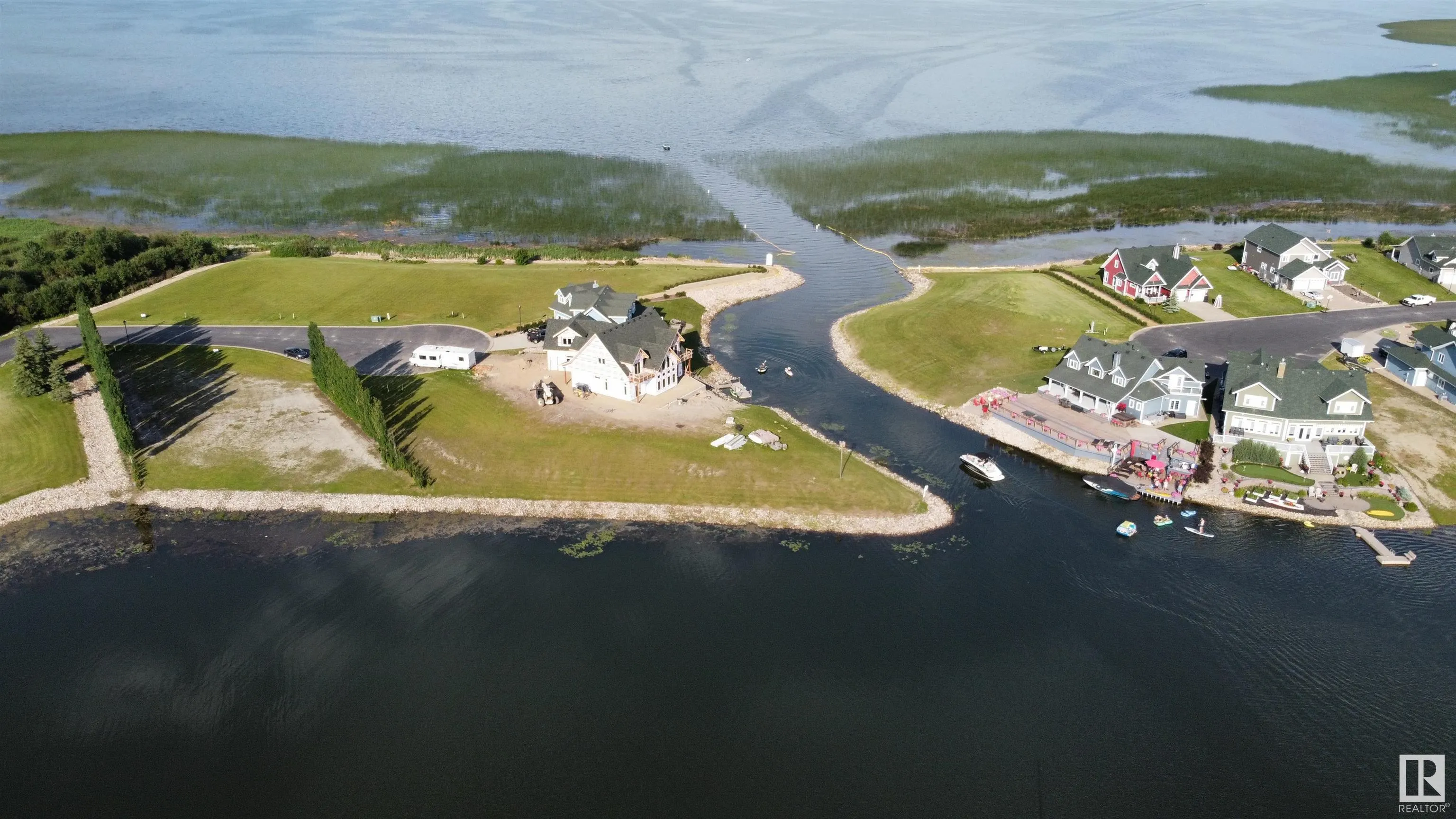 12 Sunset Harbour