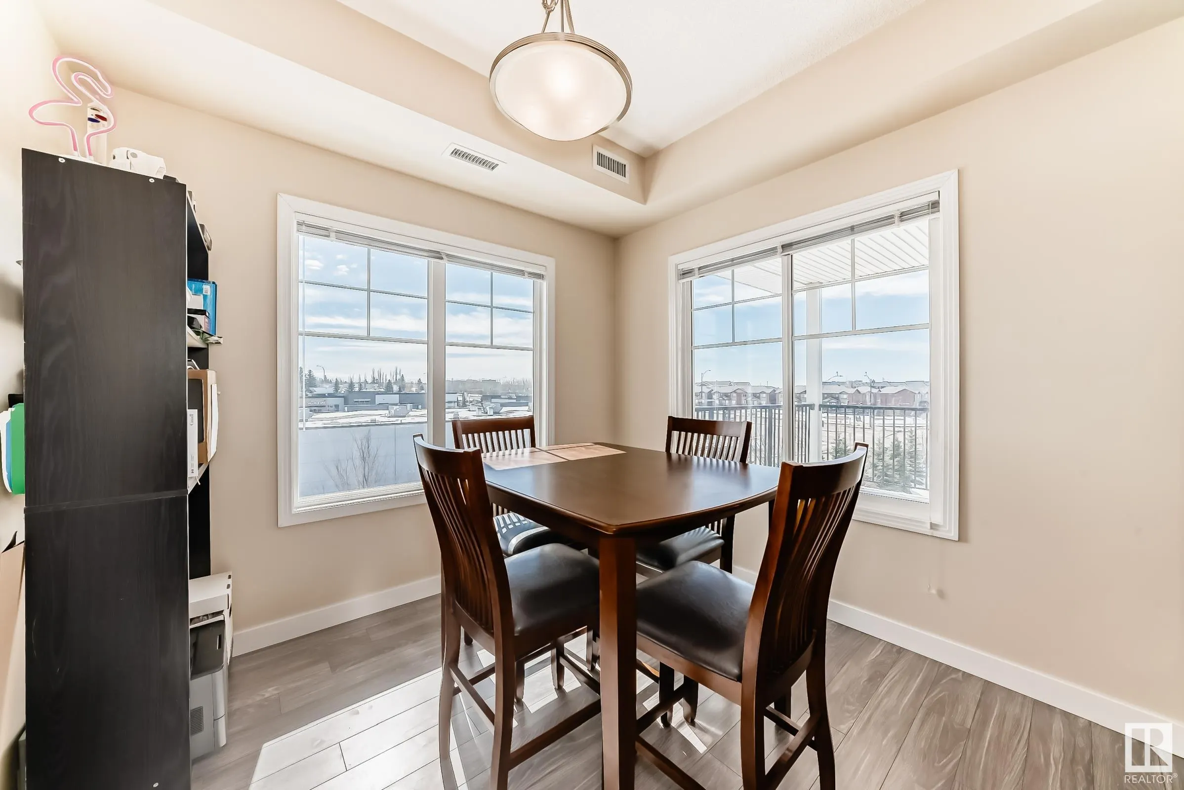 4 AUGUSTINE Crescent