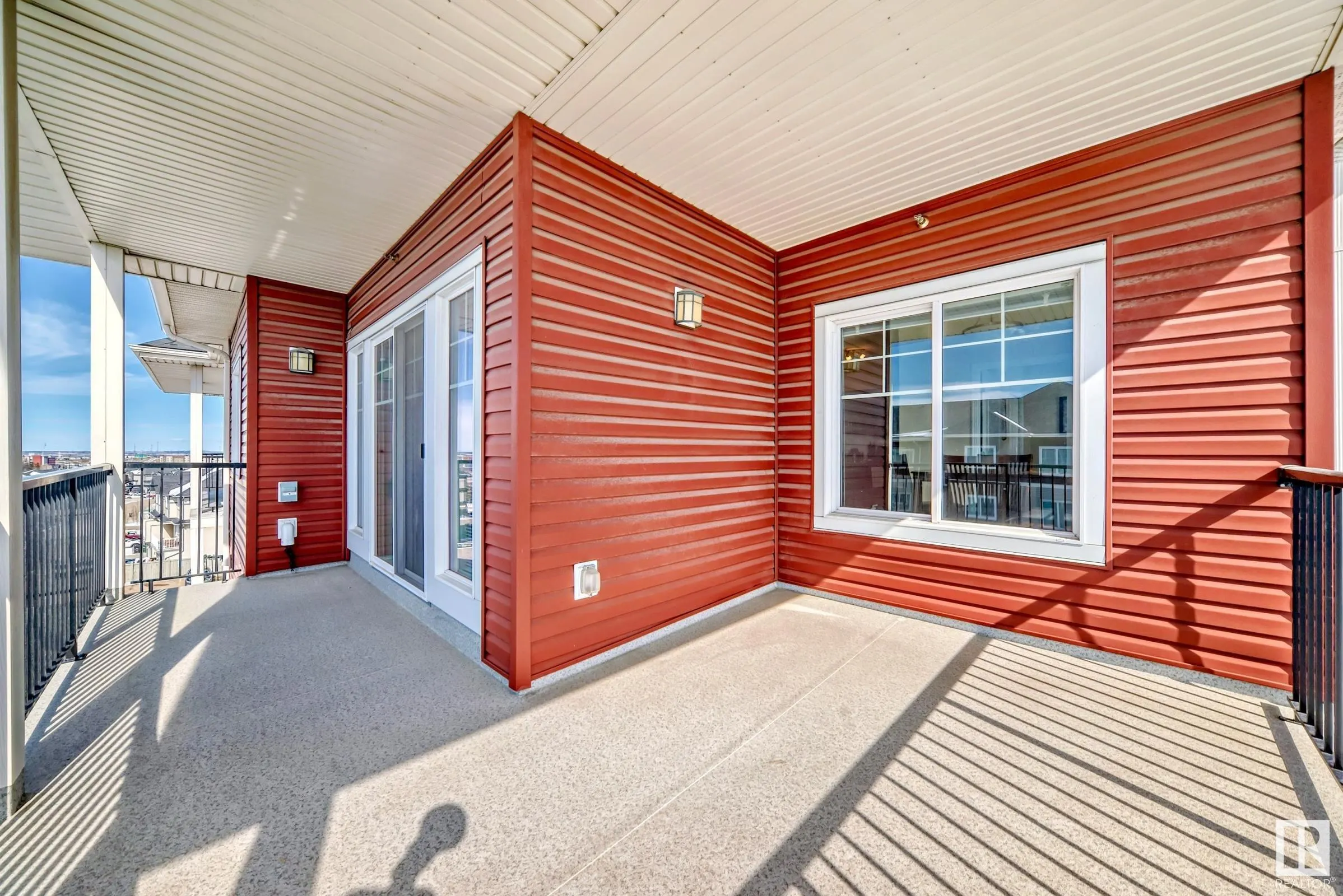 4 AUGUSTINE Crescent