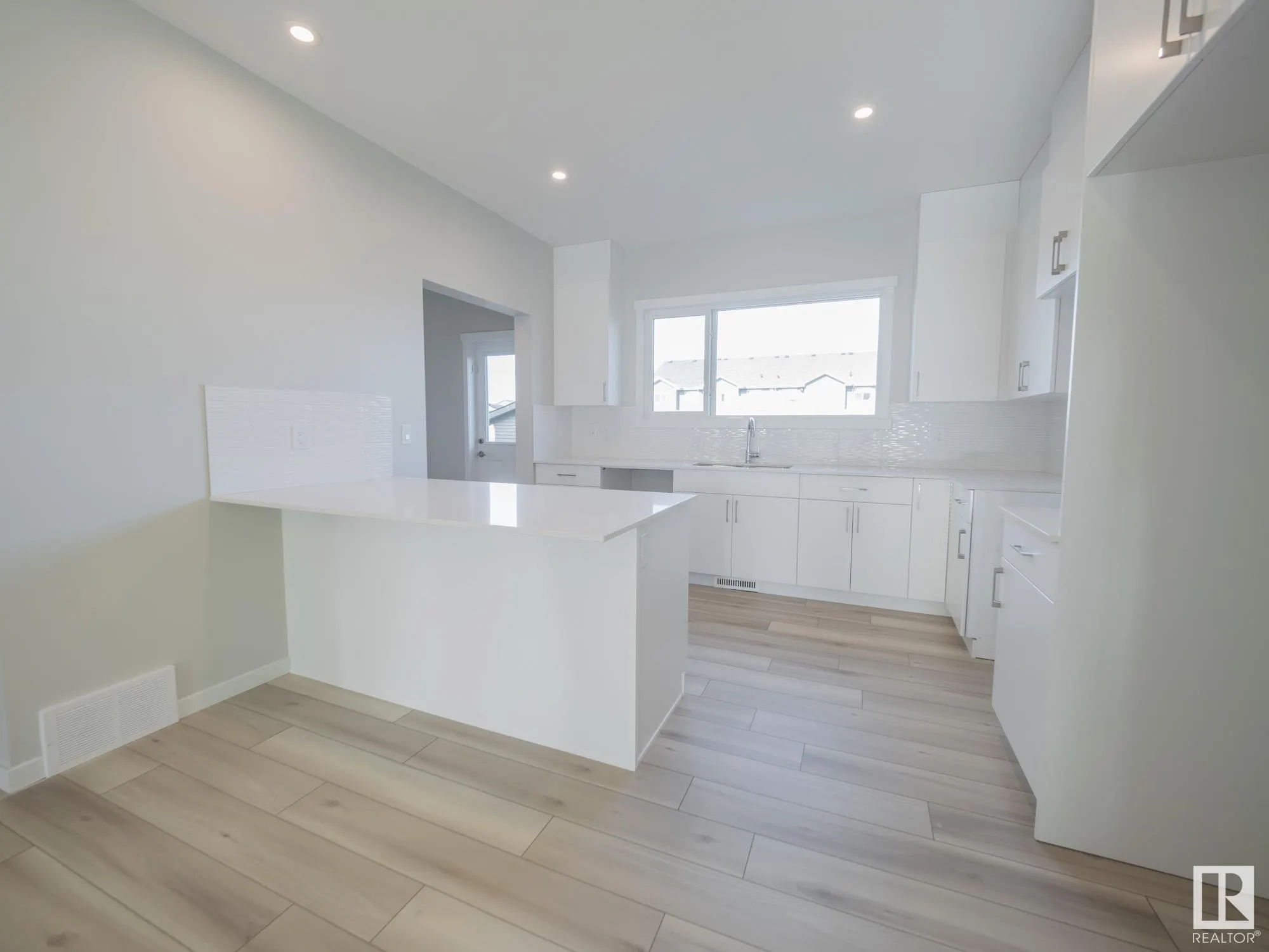 11 Nerine Crescent
