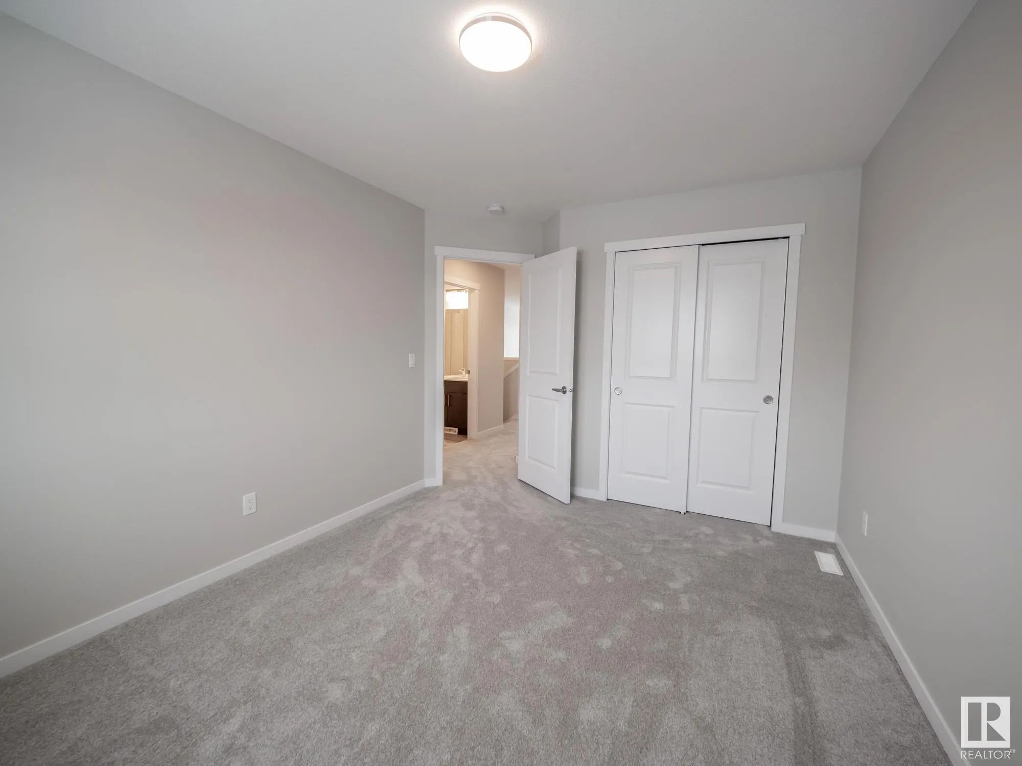 91 ROSEWOOD Way