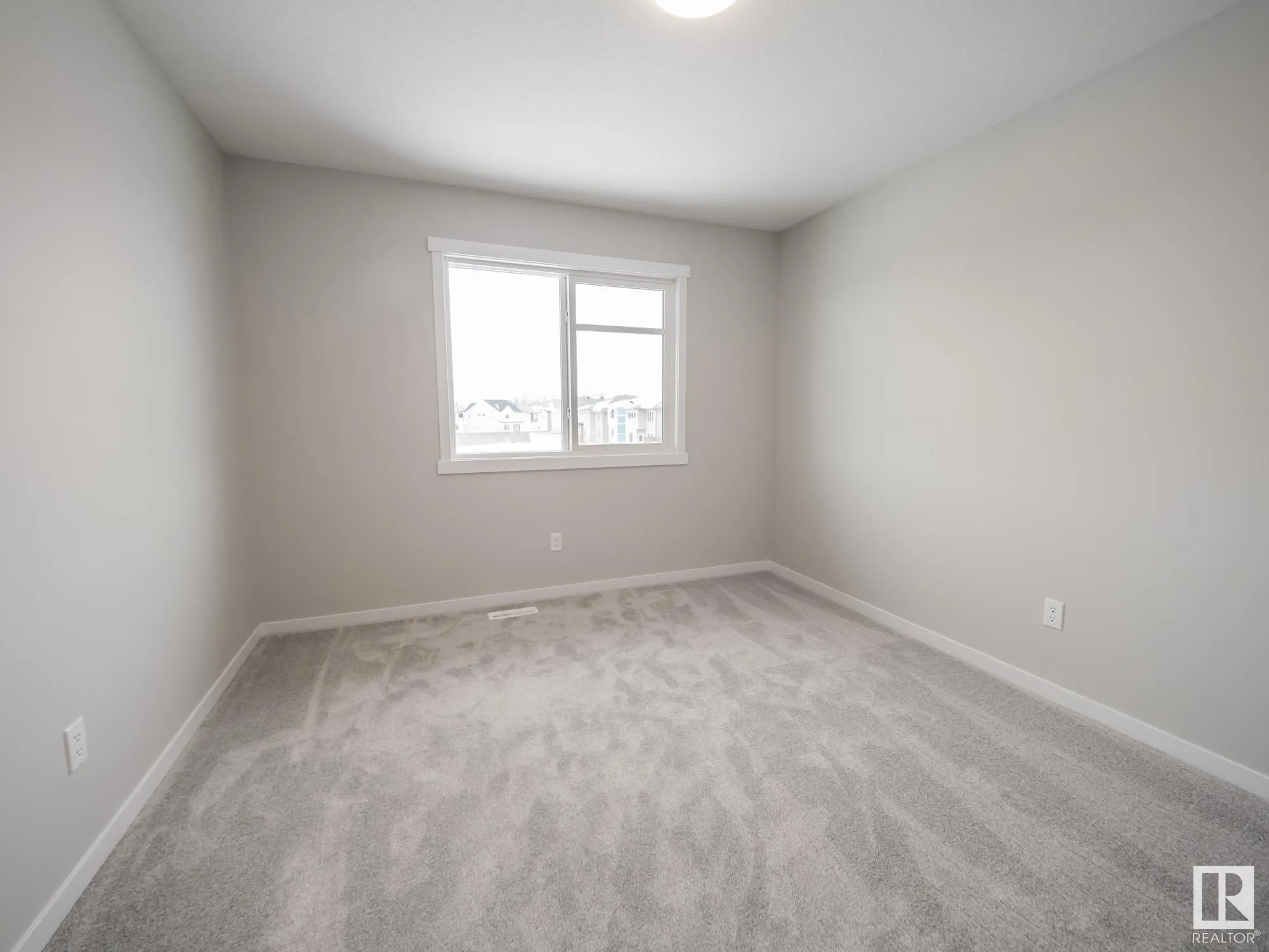 91 ROSEWOOD Way